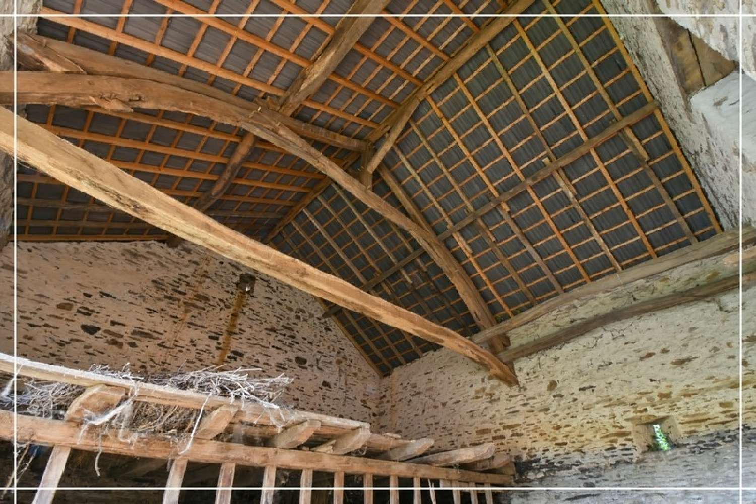 for sale barn Lignerolles Indre 7