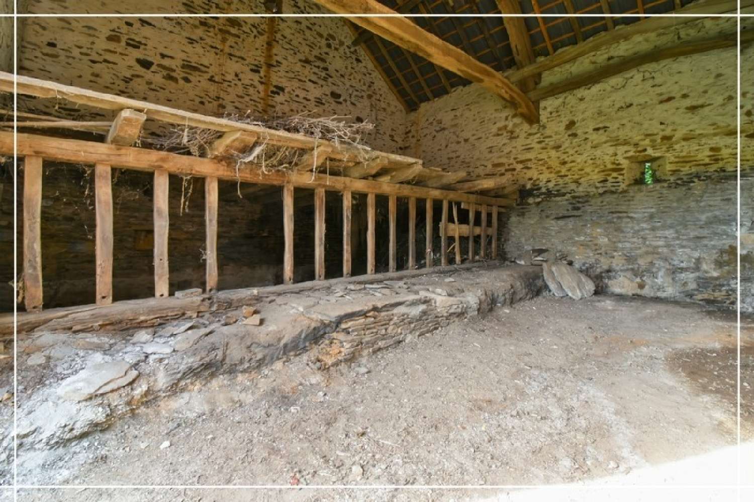 for sale barn Lignerolles Indre 8