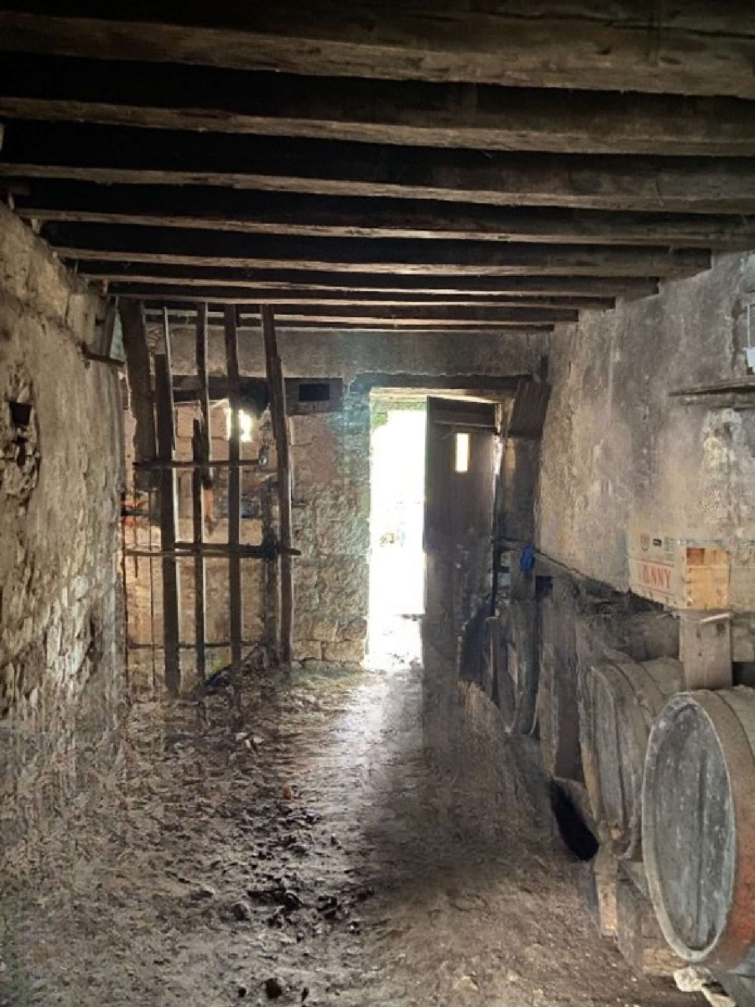  te koop schuur Pranzac Charente 4