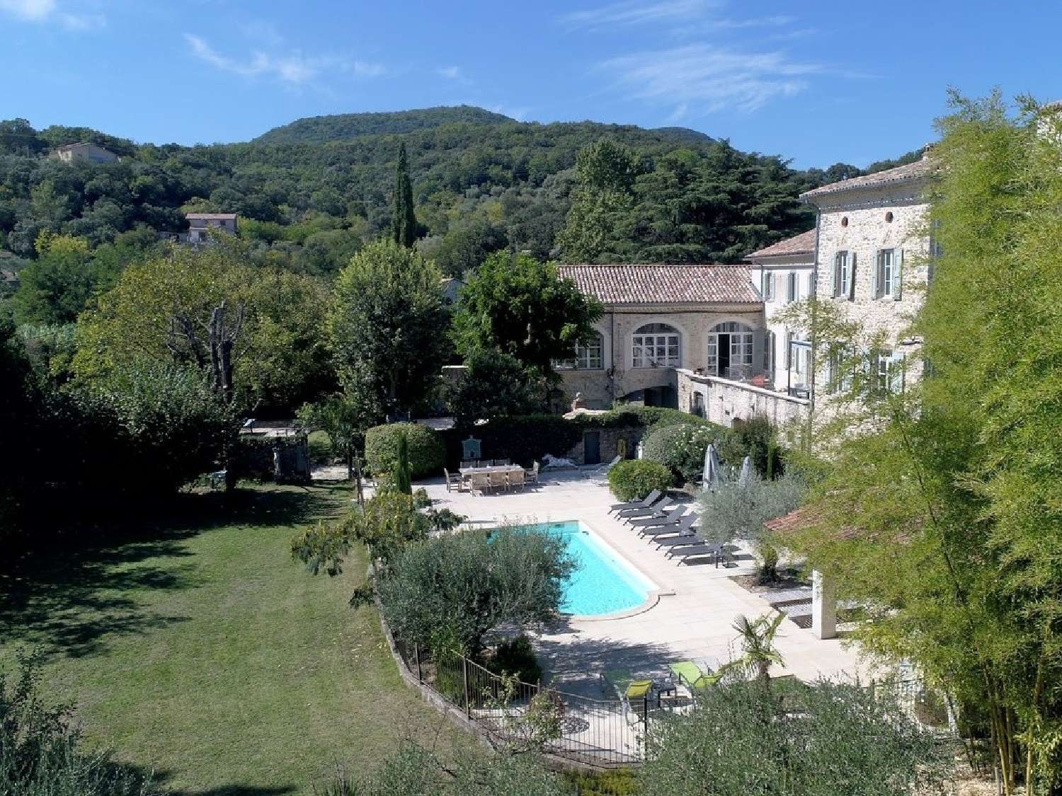  te koop kasteel Alès Gard 4