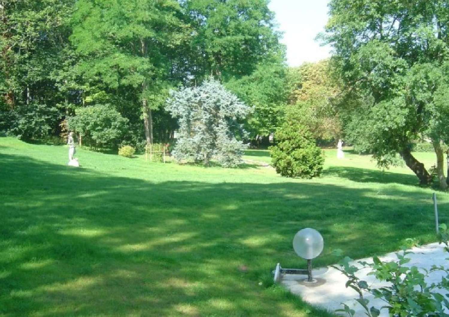  for sale castle Allonne Oise 2