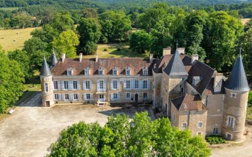 Avallon Yonne kasteel foto 7187111