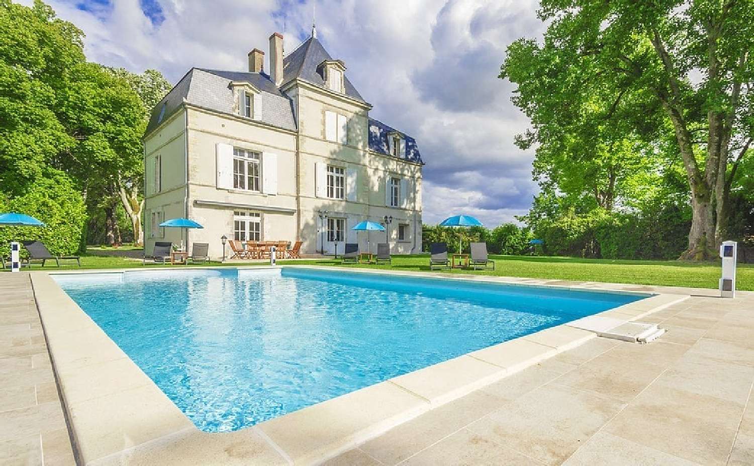  te koop kasteel Bergerac Dordogne 1