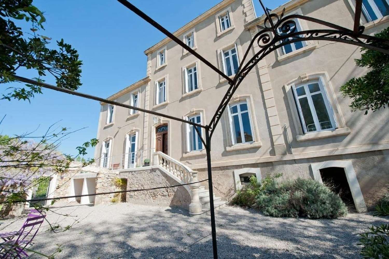  te koop kasteel L'Isle-sur-la-Sorgue Vaucluse 1