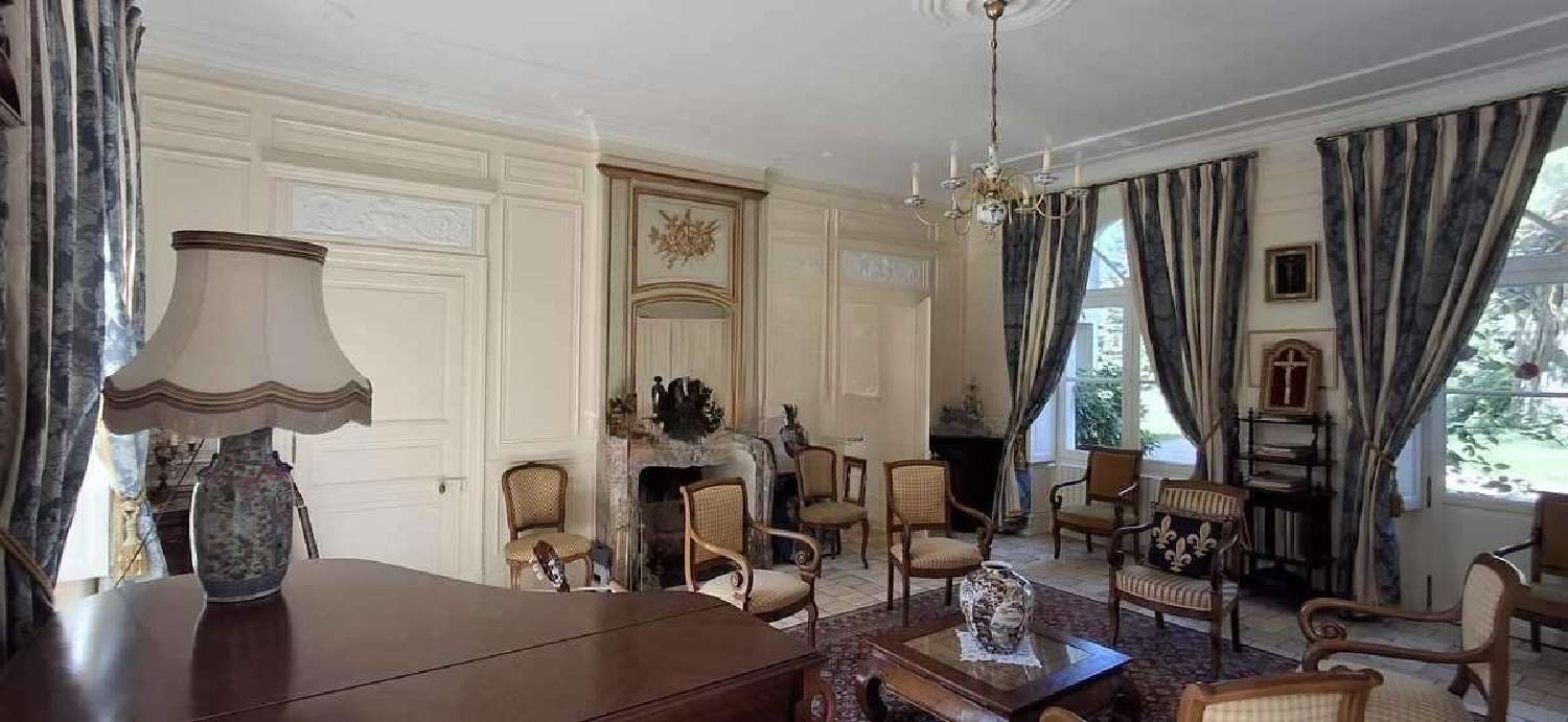  te koop kasteel Loudun Vienne 2