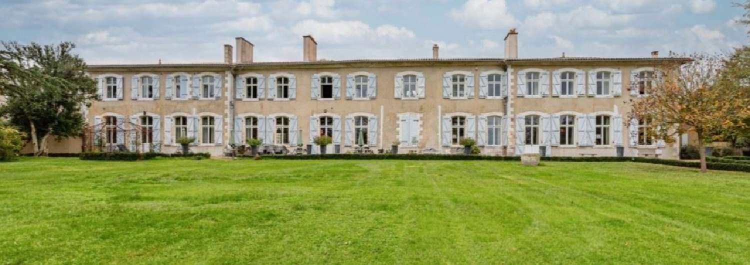  te koop kasteel Royan Charente-Maritime 2