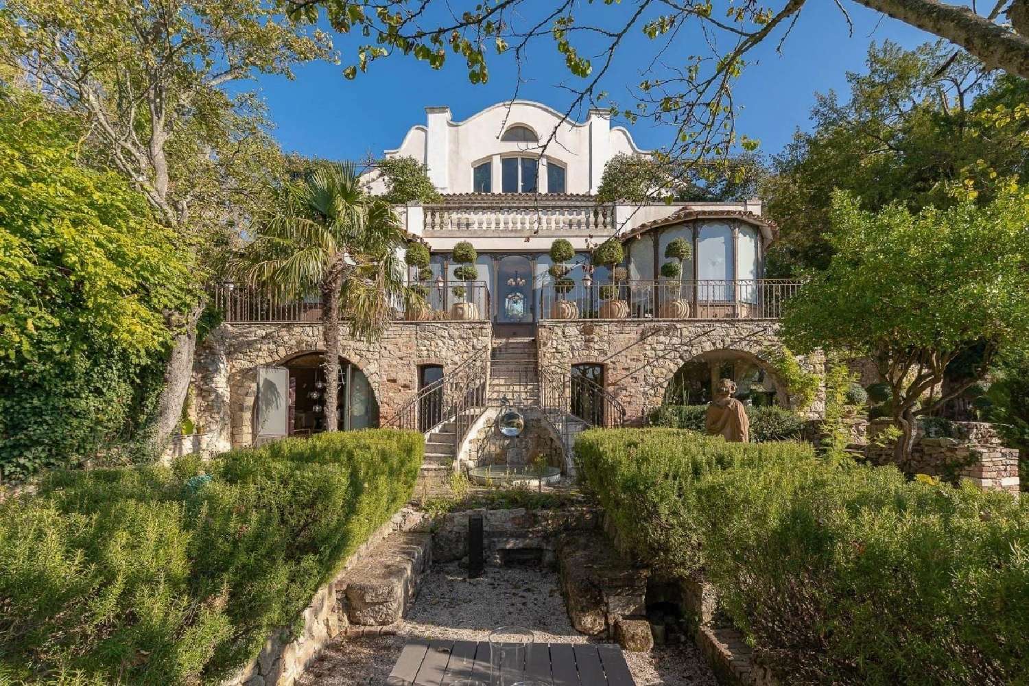  te koop kasteel Toulon Var 1