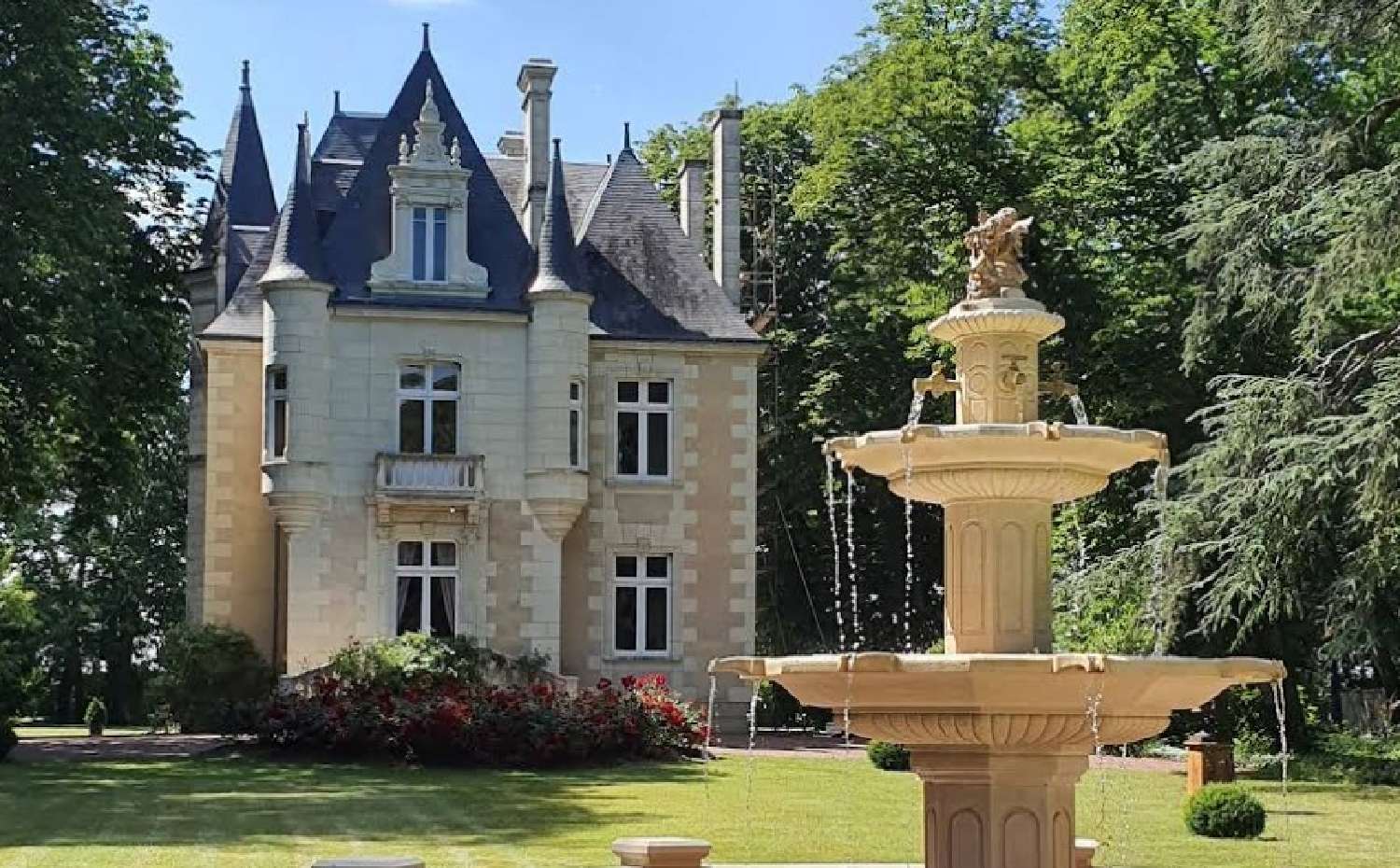  te koop kasteel Tours Indre-et-Loire 1