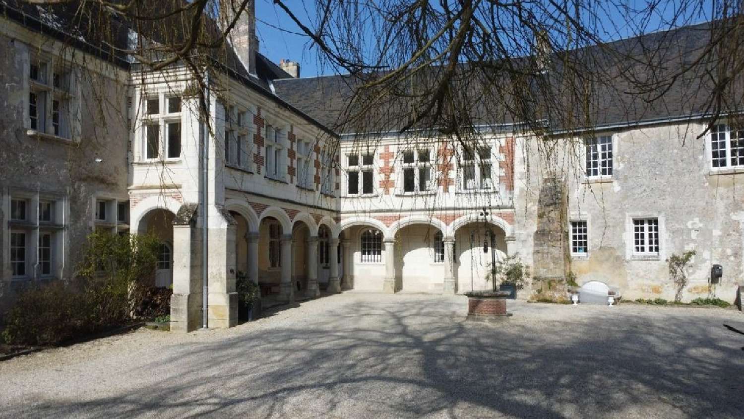  te koop kasteel Tours Indre-et-Loire 2