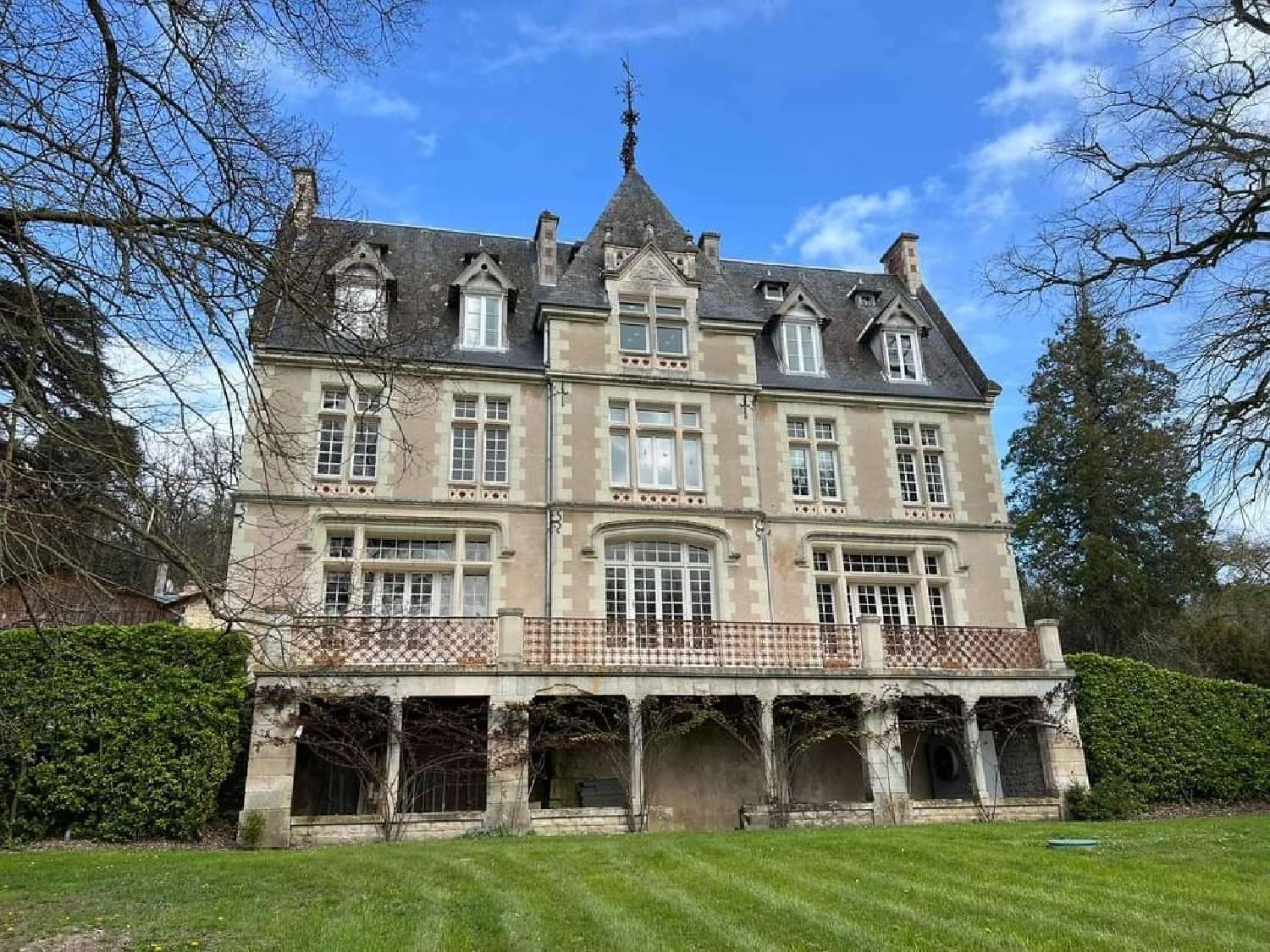  te koop kasteel Tours Indre-et-Loire 2