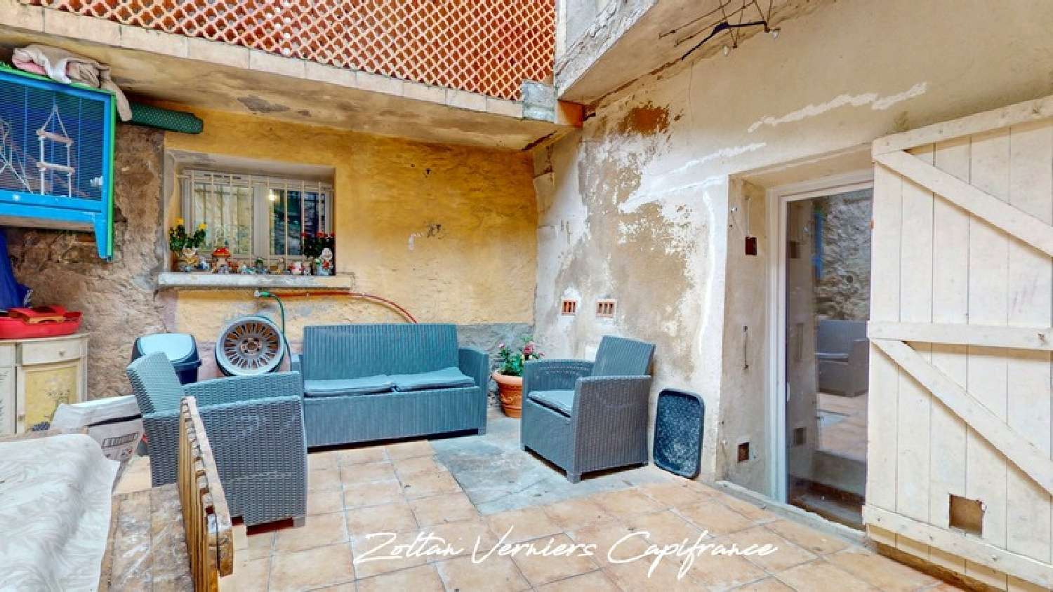 te koop stadshuis Brignoles Var 4