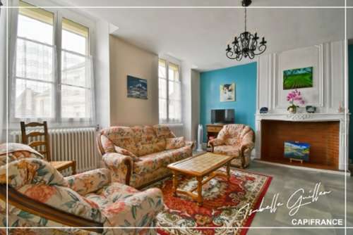 Châteaumeillant Cher stadshuis foto 7184184