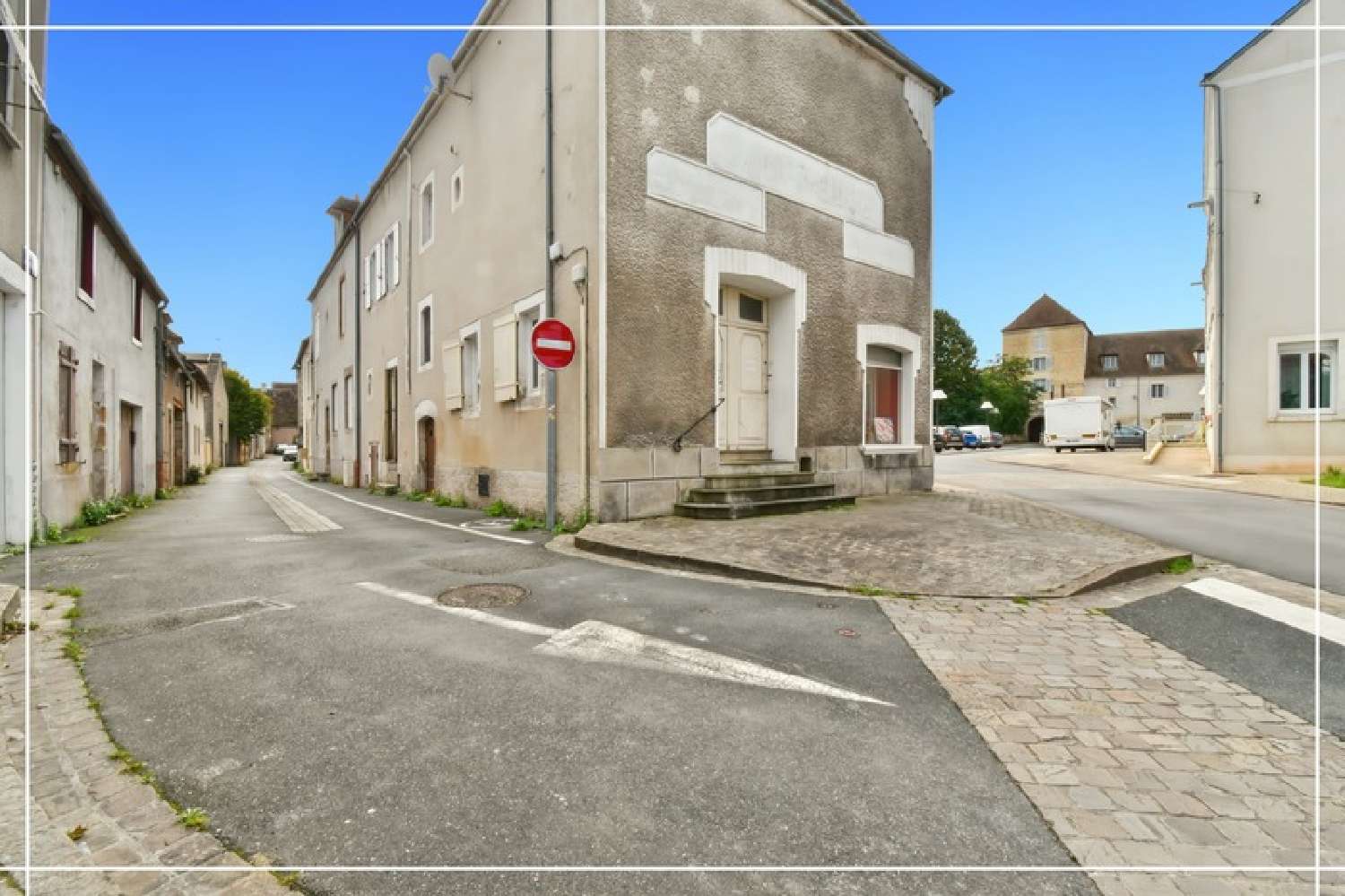 te koop stadshuis Châteaumeillant Cher 6