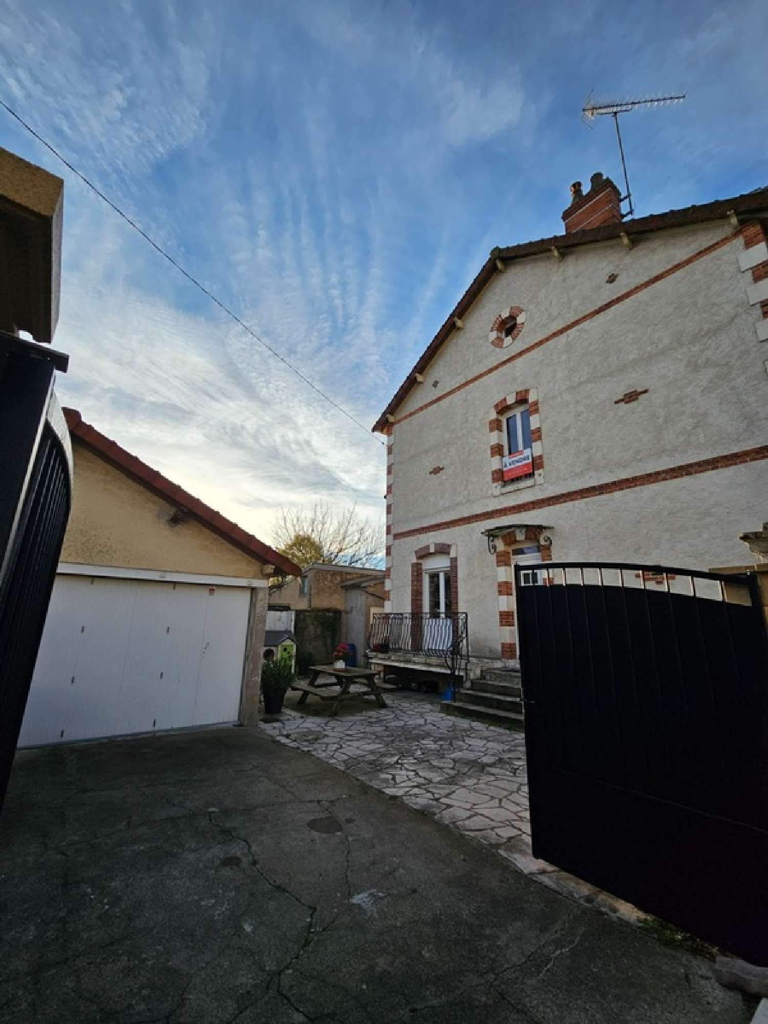  for sale city house Cosne-Cours-sur-Loire Nièvre 1