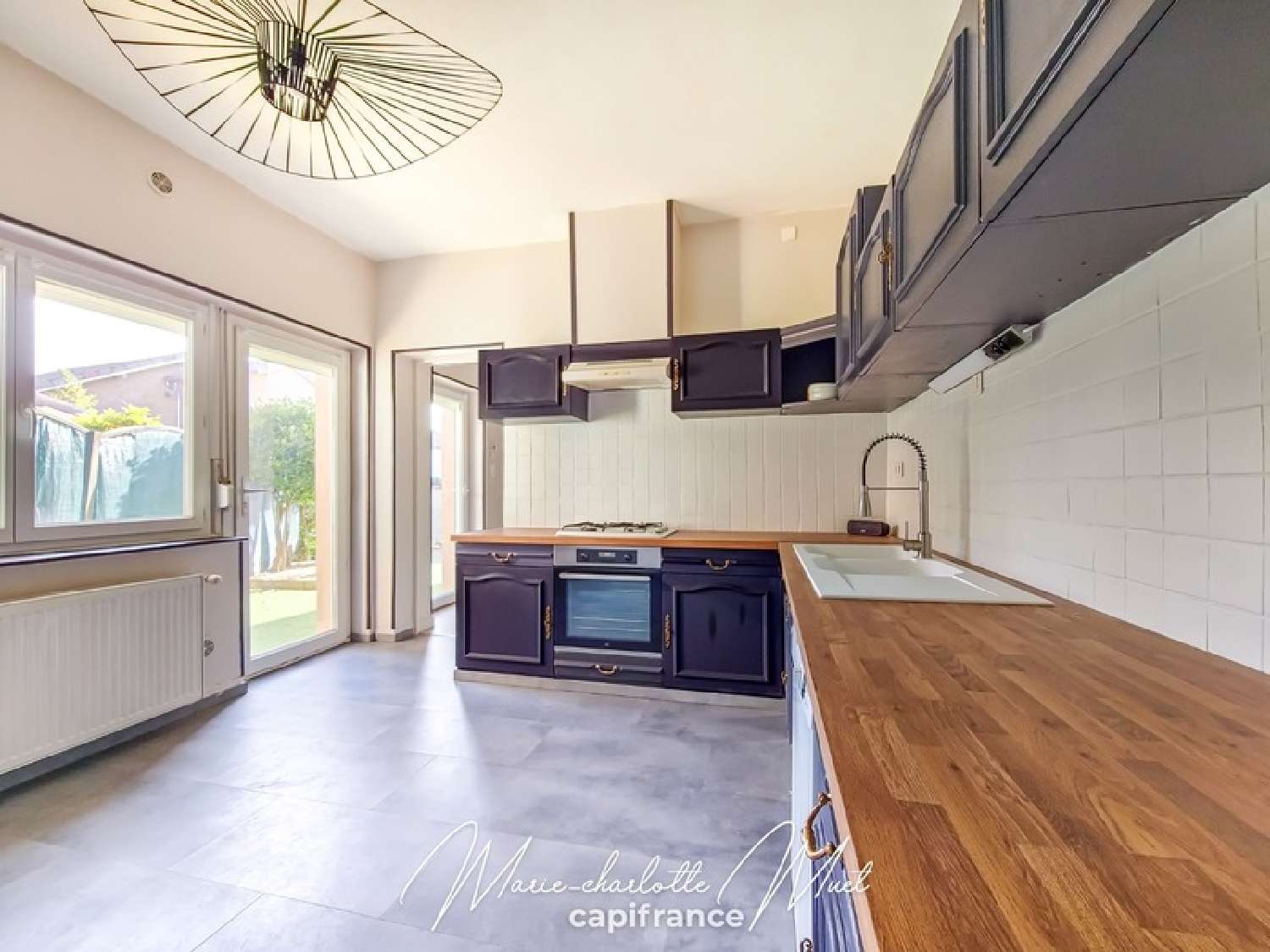  te koop stadshuis Feillens Ain 6