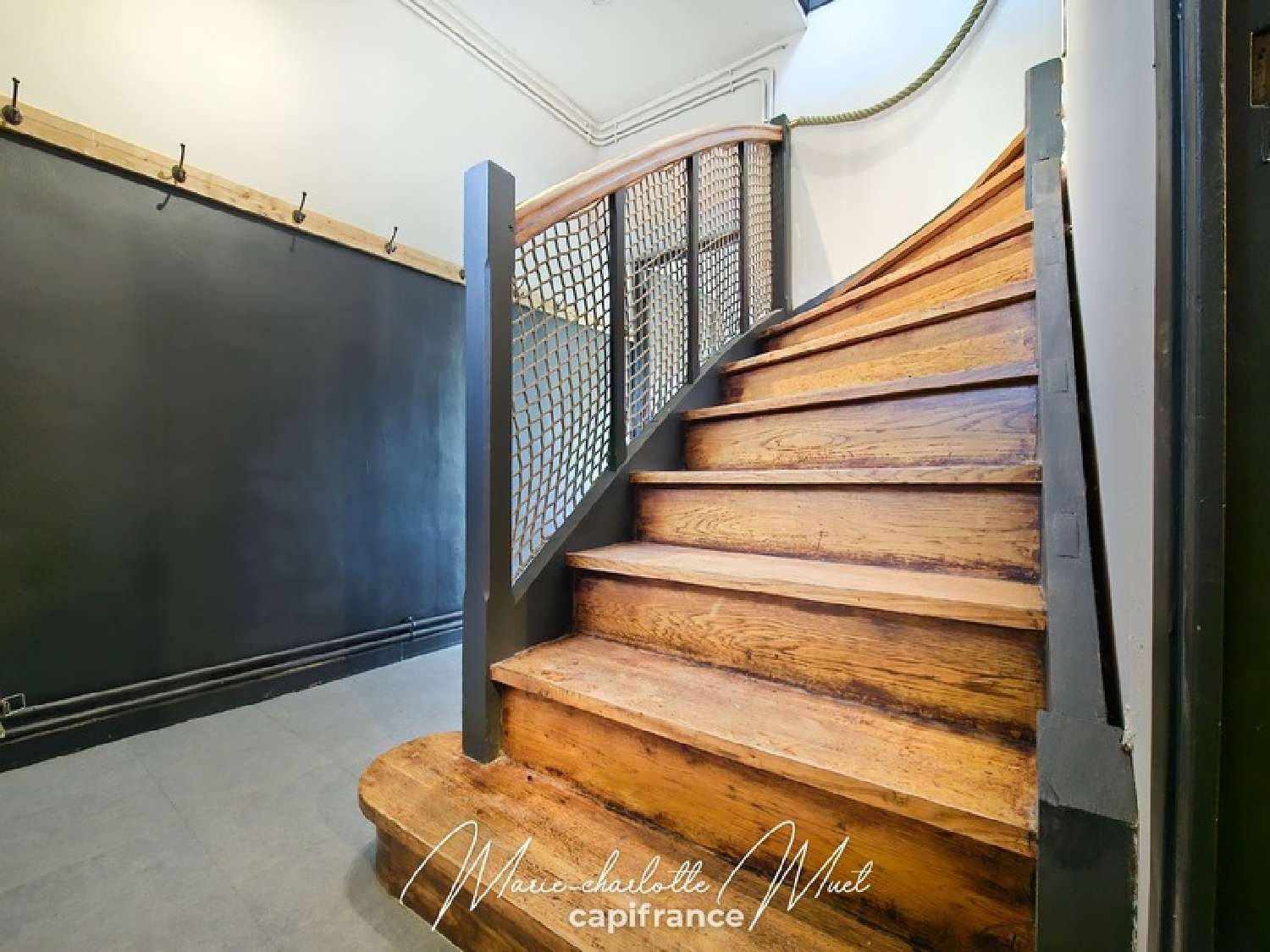  te koop stadshuis Feillens Ain 8