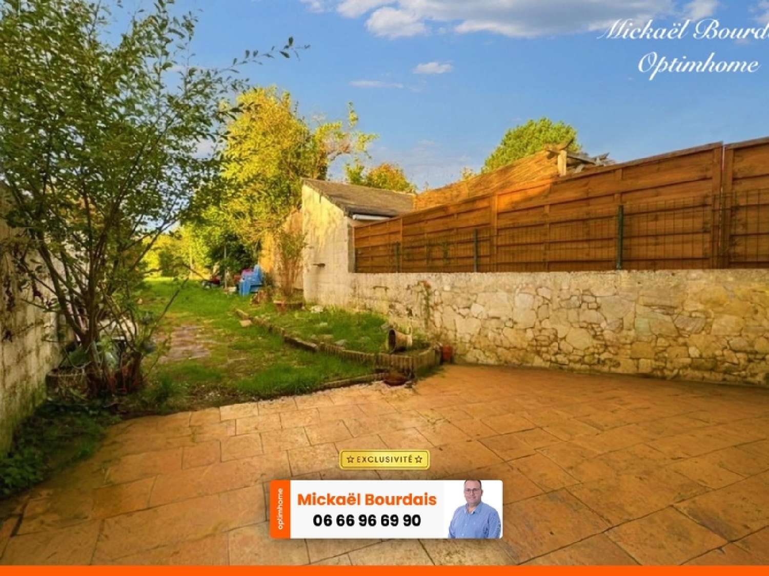  à vendre maison de ville Le Lude Sarthe 1