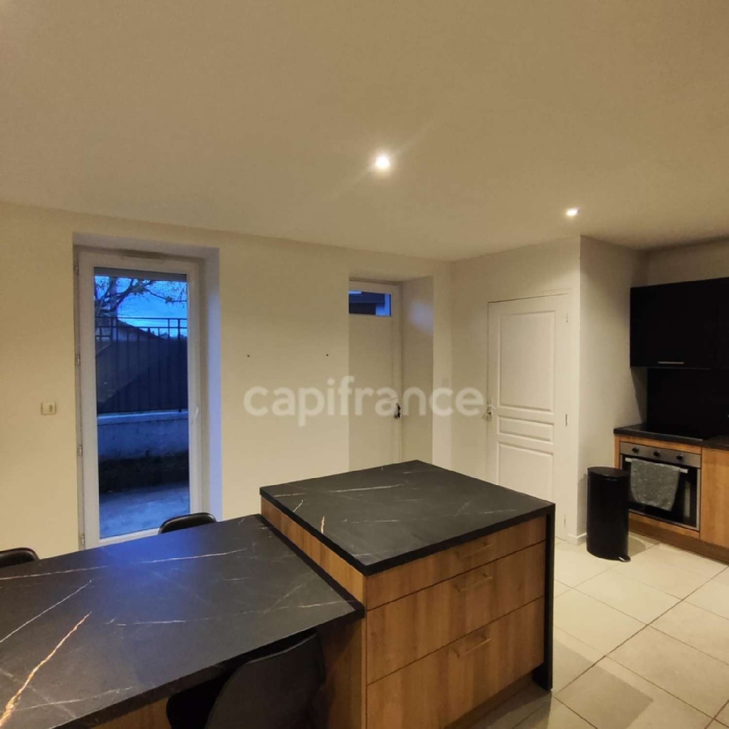 te koop stadshuis Le Pont-de-Beauvoisin Isère 7