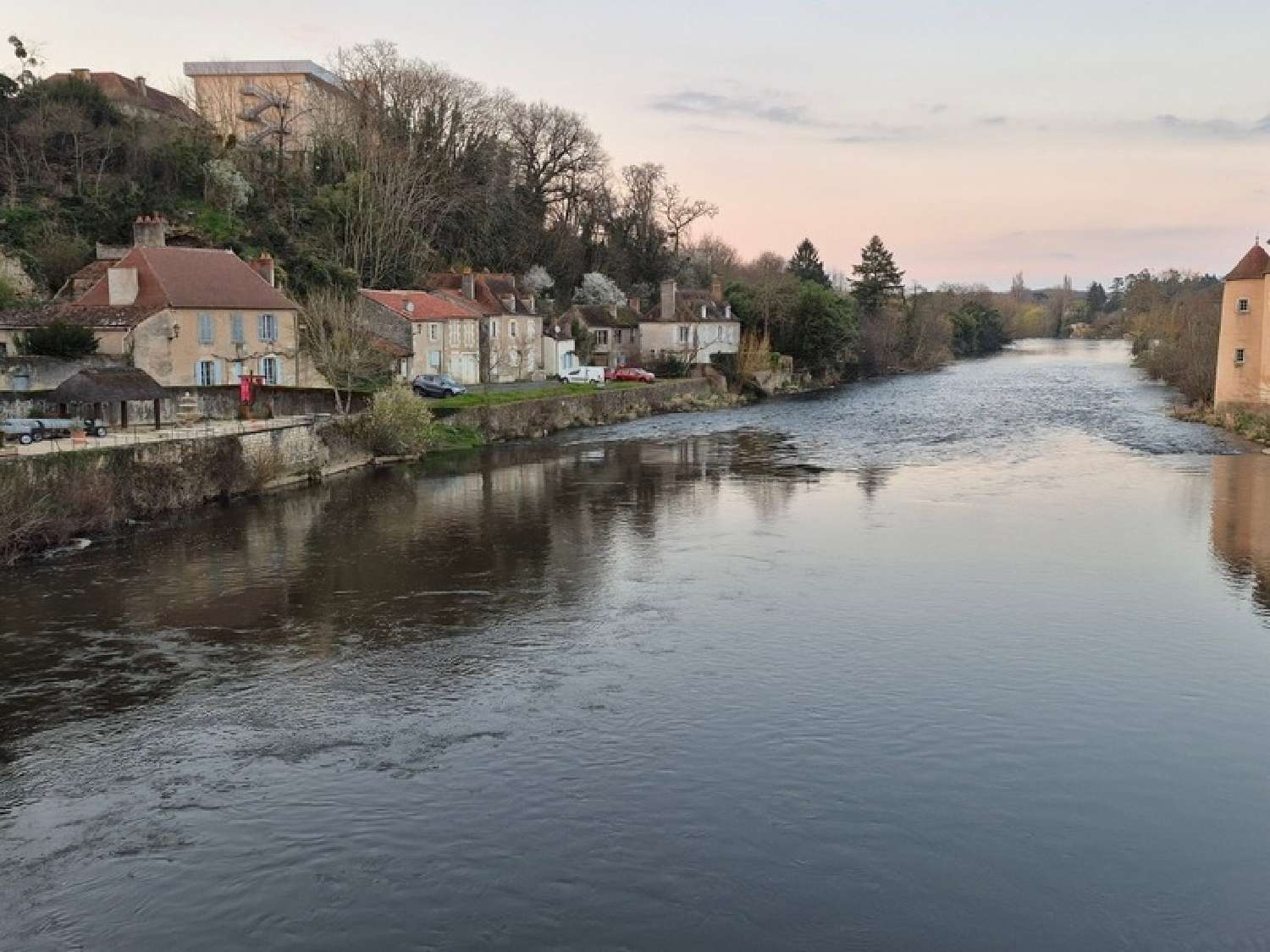  à vendre maison de ville Montmorillon Vienne 2