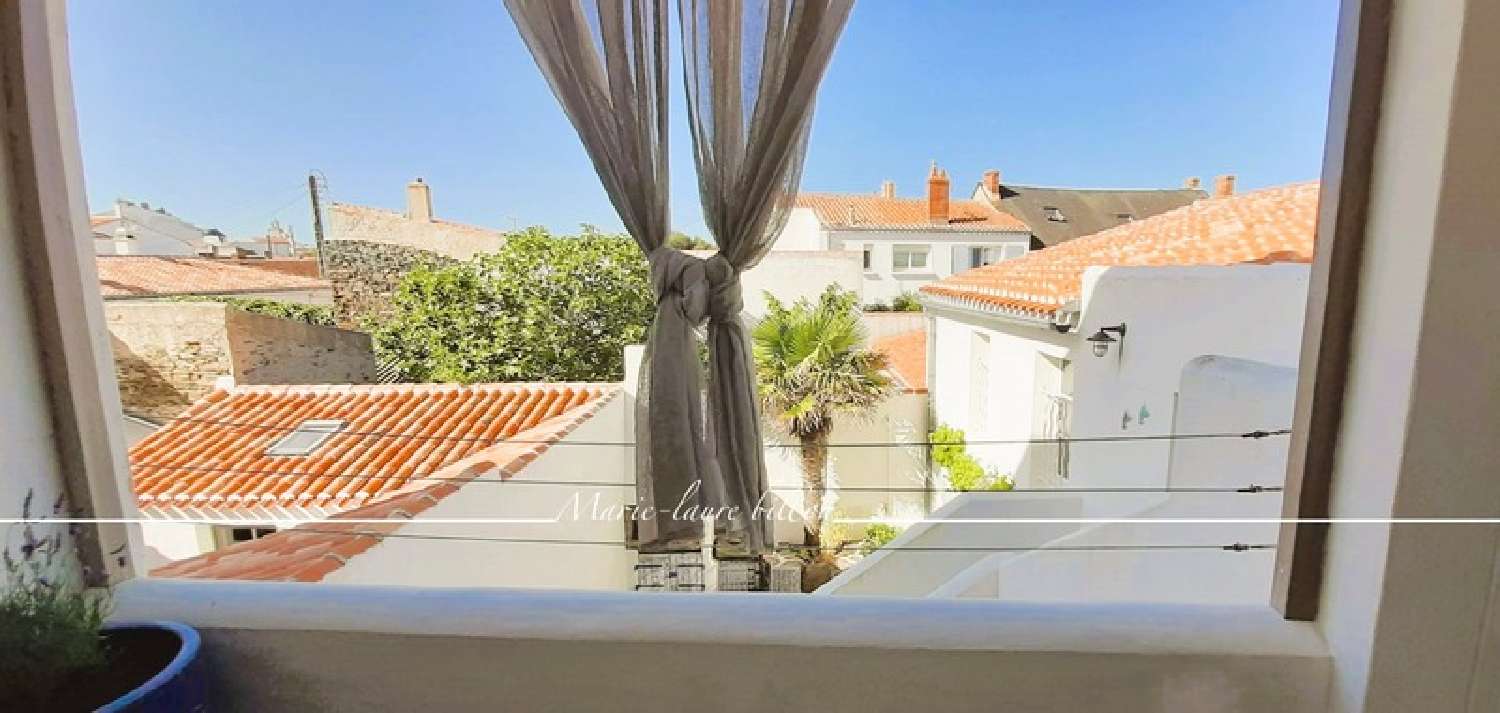  te koop stadshuis Port-Joinville Vendée 5