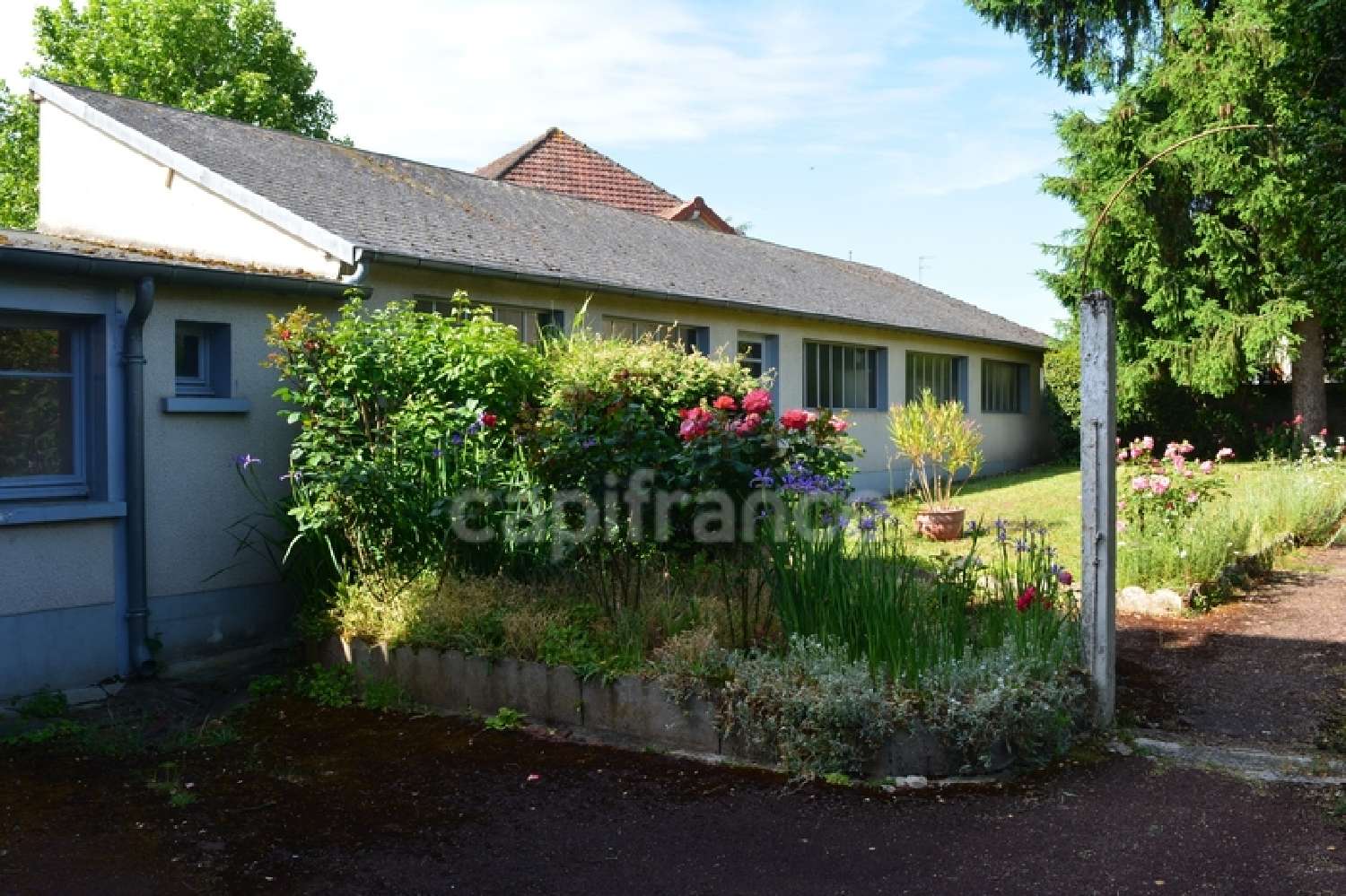 te koop stadshuis Sancergues Cher 2