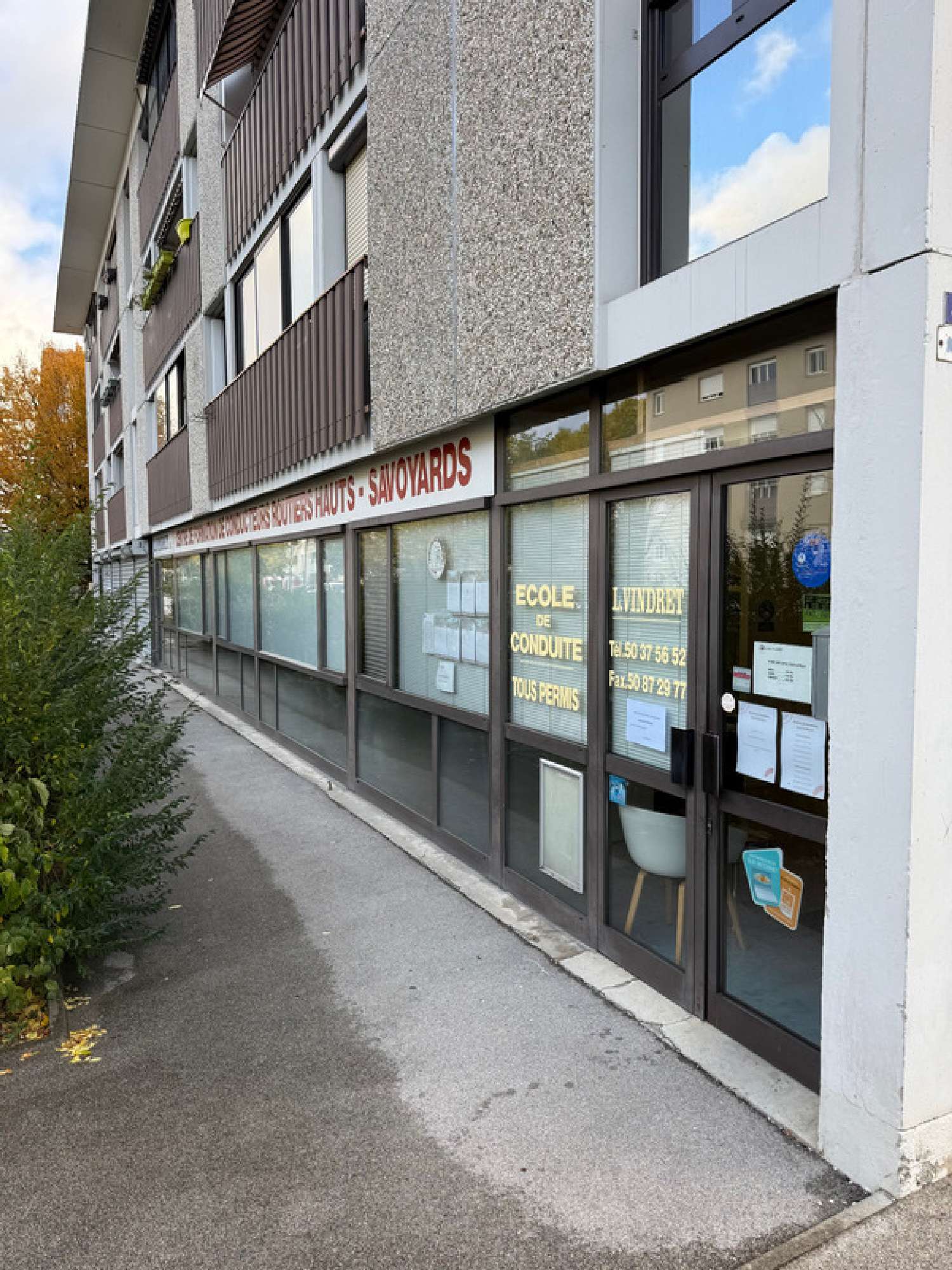  for sale commercial Annemasse Haute-Savoie 1