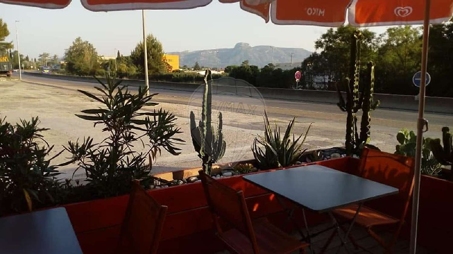  te koop bedrijfsruimte/ kantoor Aubagne Bouches-du-Rhône 3