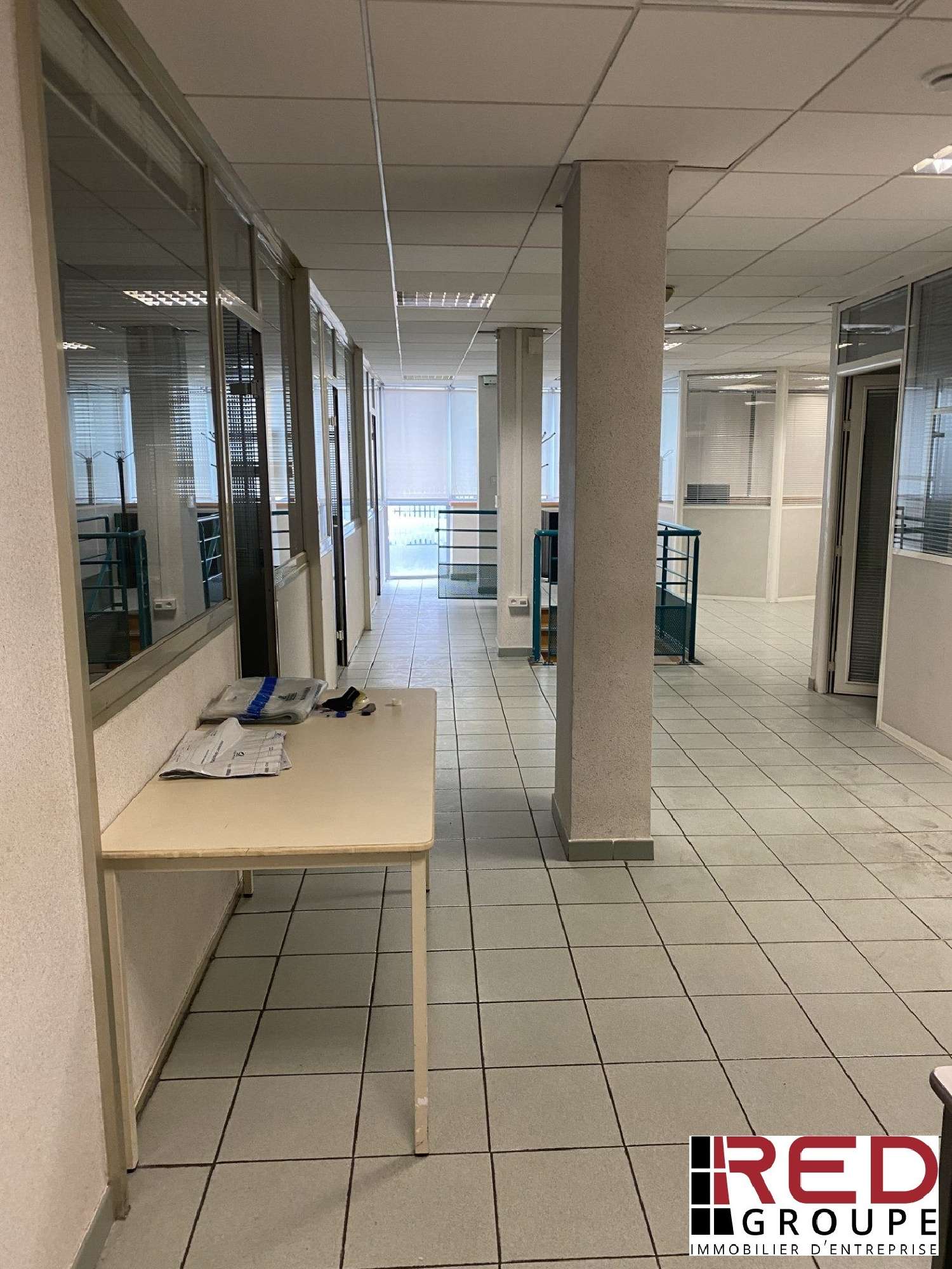 for sale commercial Aubagne Bouches-du-Rhône 1