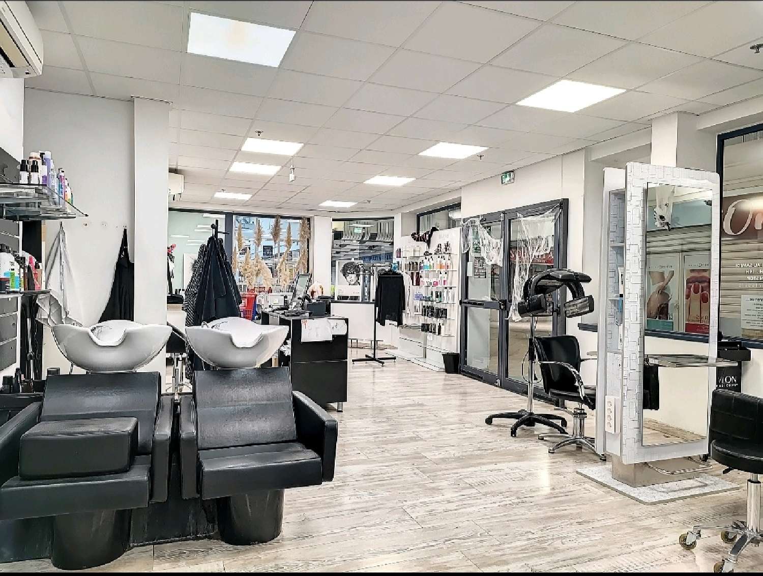 te koop bedrijfsruimte/ kantoor Castelnau-le-Lez Hérault 2