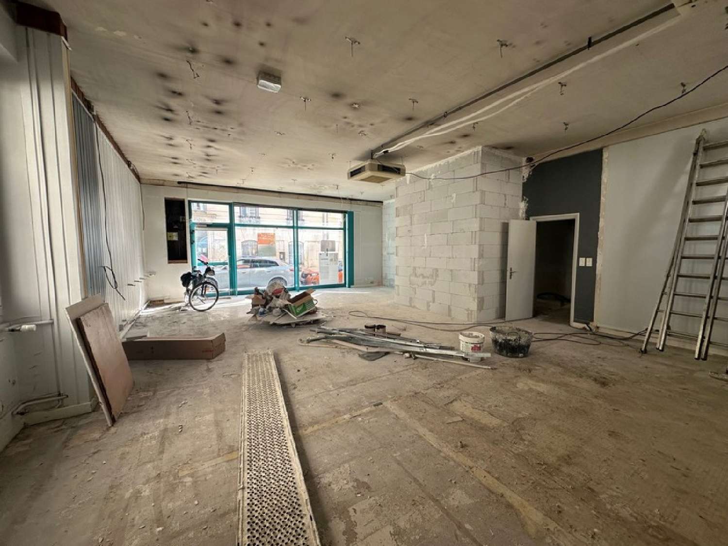  te koop bedrijfsruimte/ kantoor Dijon Côte-d'Or 2