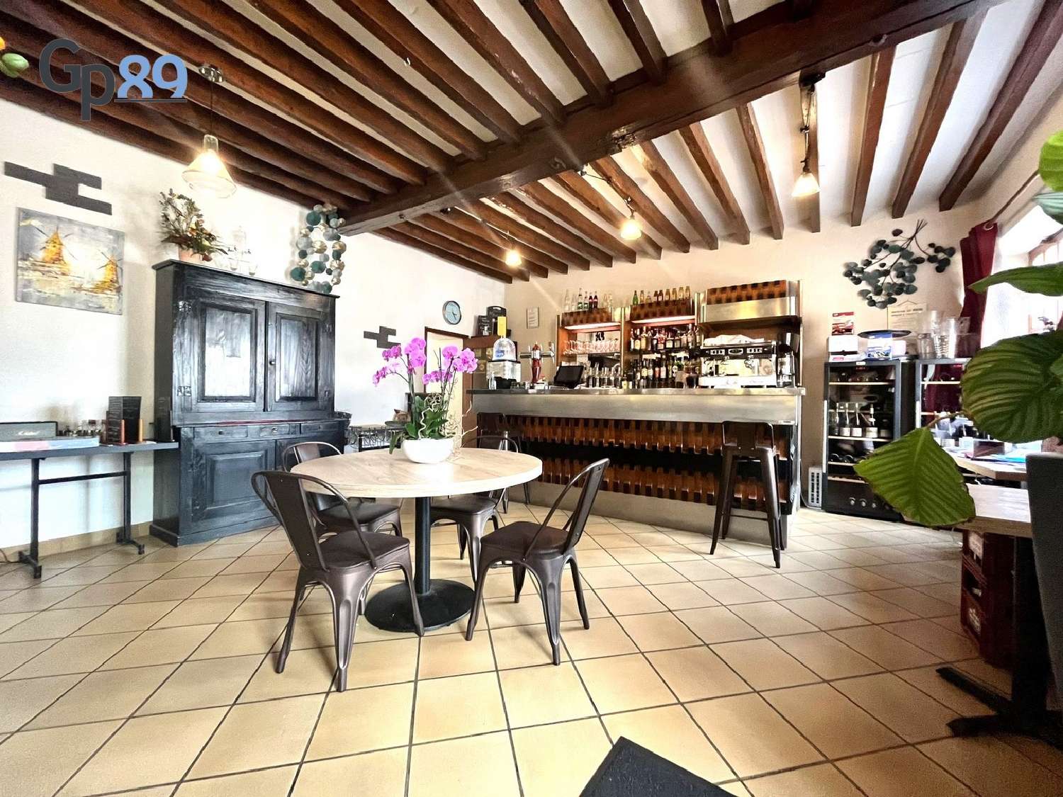  for sale commercial Gurgy Yonne 2