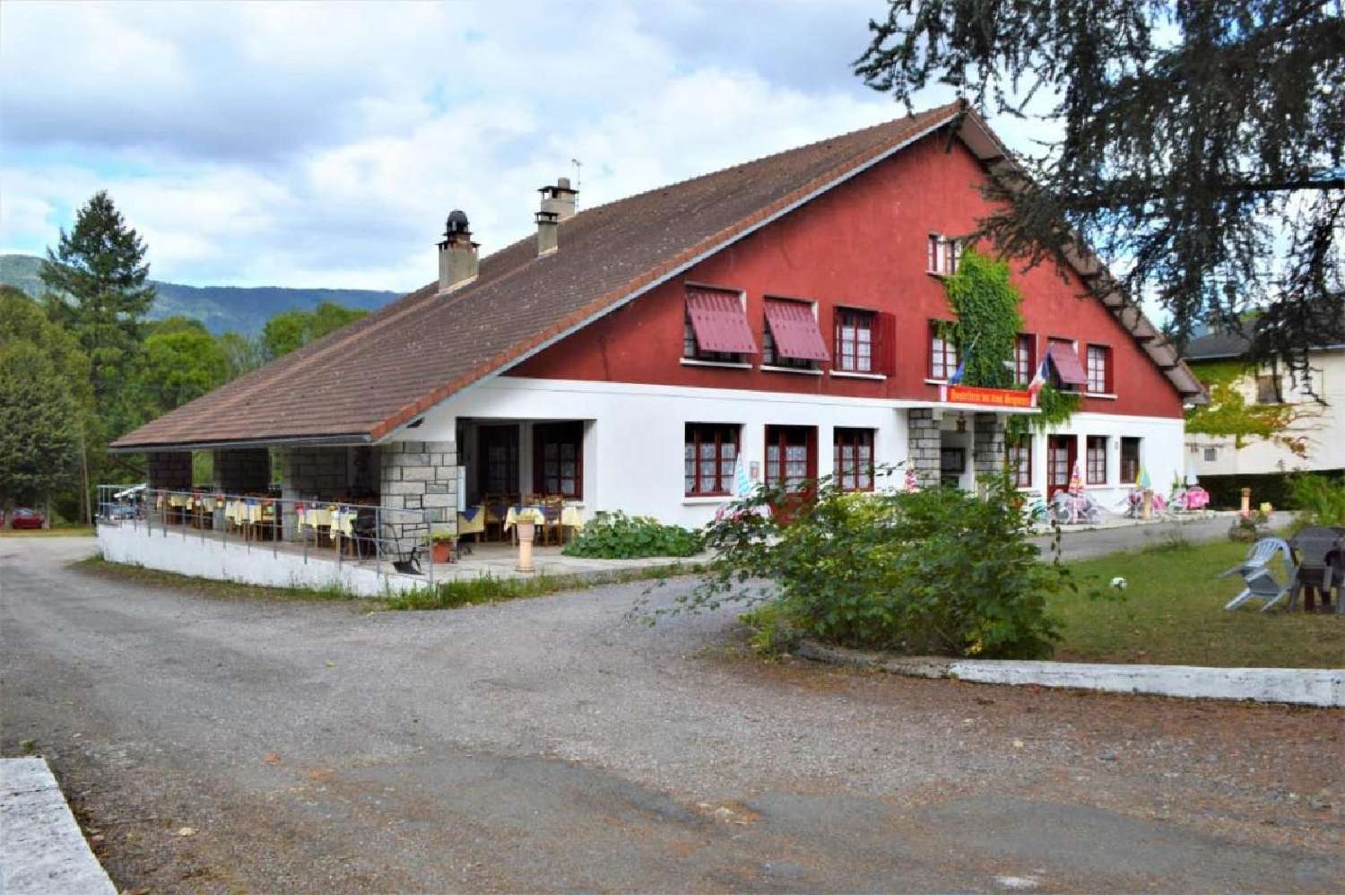  à vendre commerce Massat Ariège 1