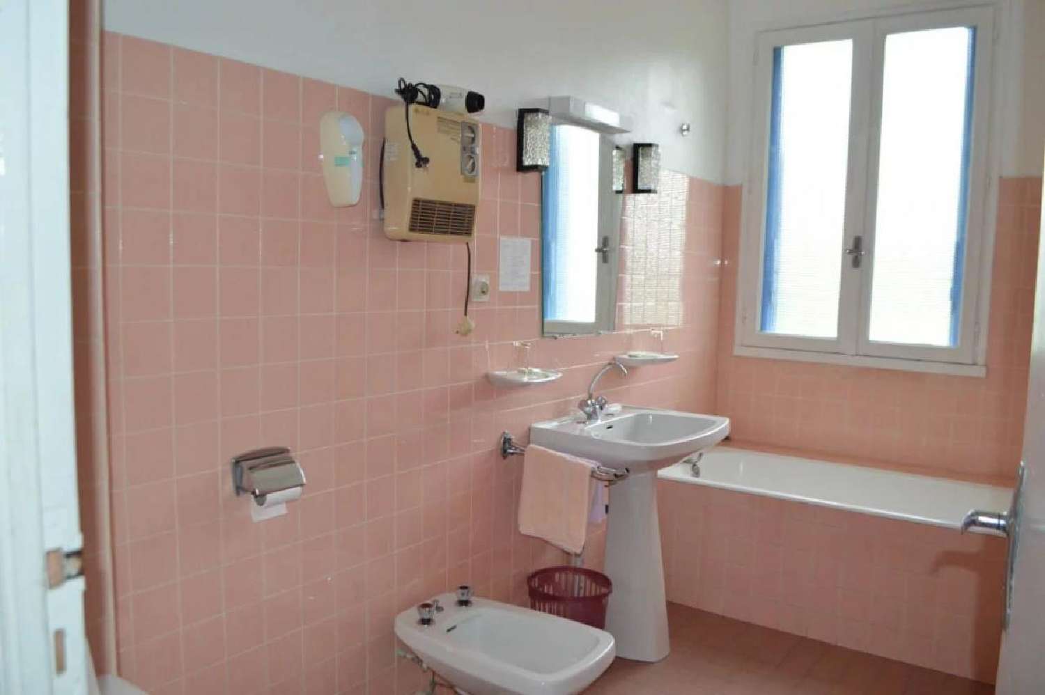  for sale commercial Massat Ariège 7