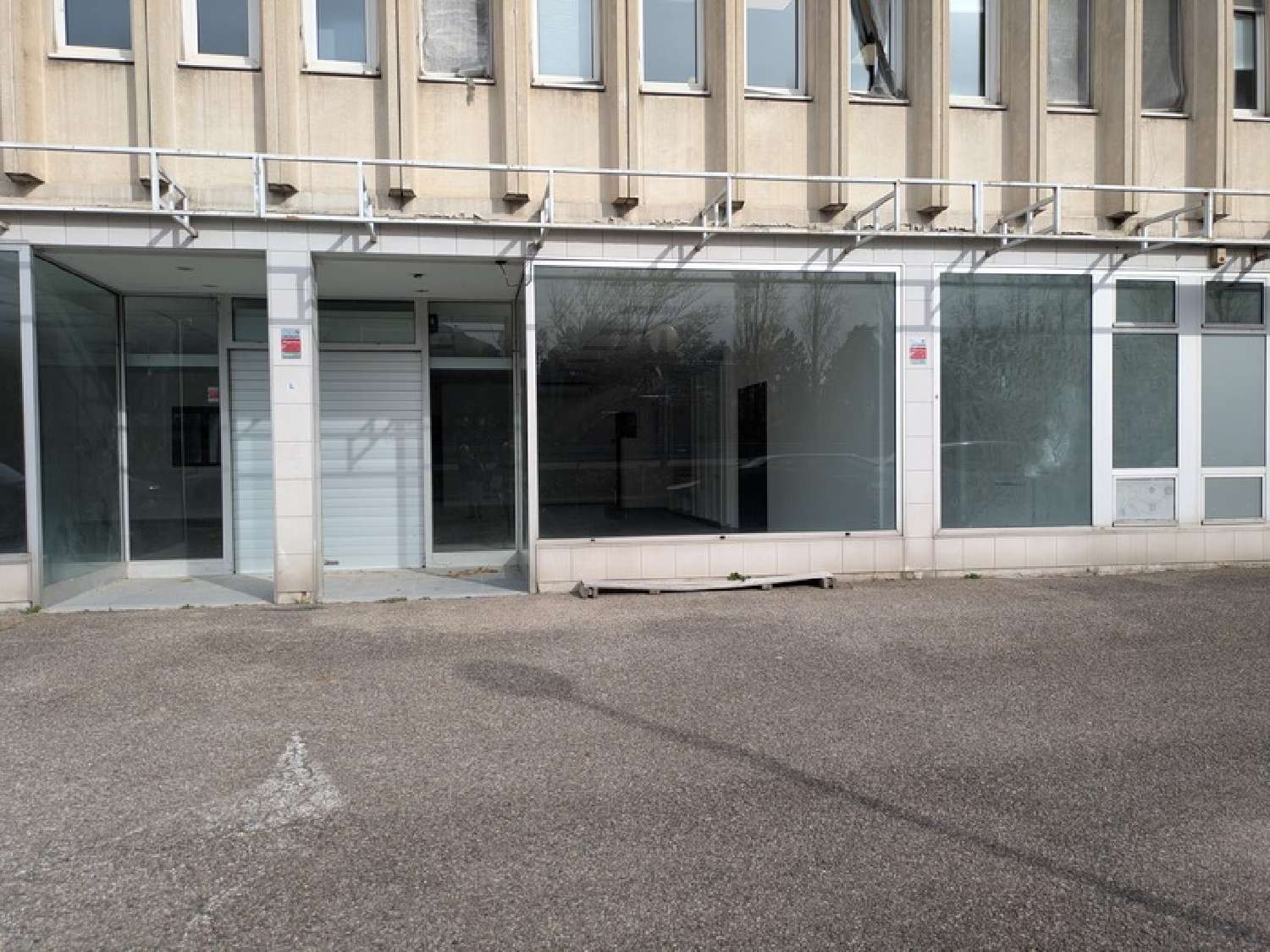 te koop bedrijfsruimte/ kantoor Saint-Martin-le-Vinoux Isère 2