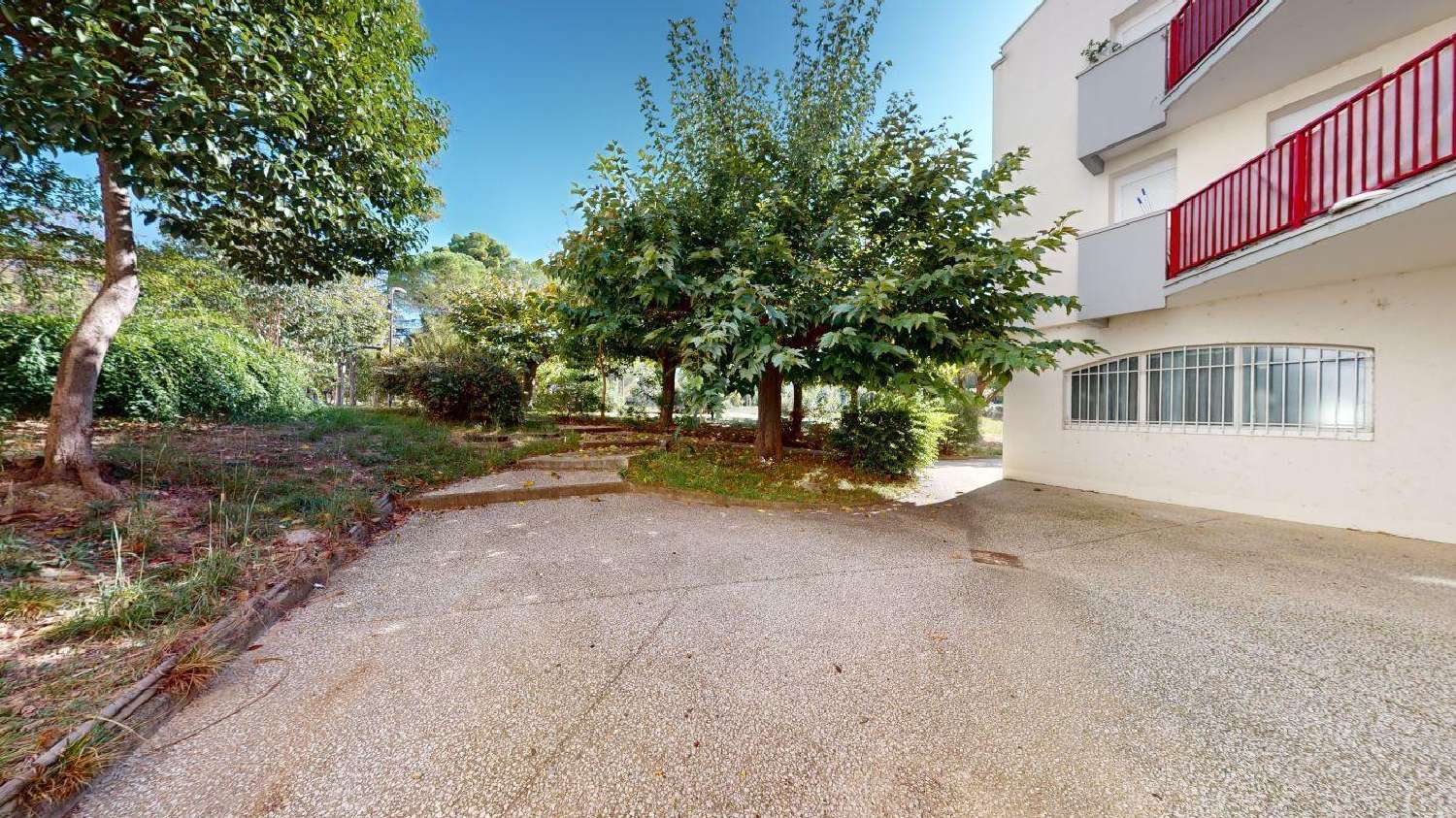  à vendre commerce Saint-Mathieu-de-Tréviers Hérault 1