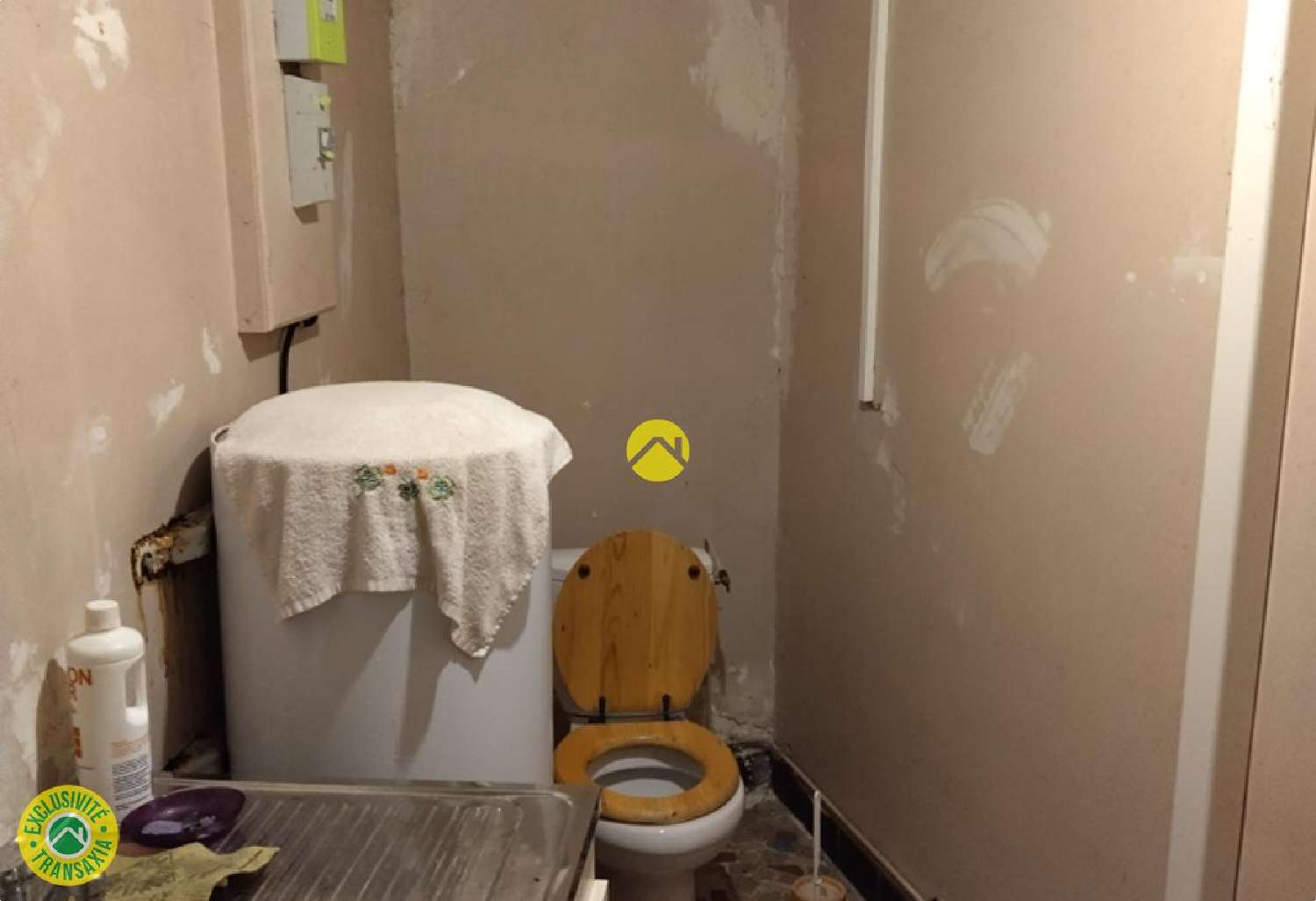  te koop bedrijfsruimte/ kantoor Sancoins Cher 4