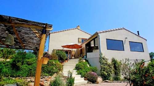 Cruzy Hérault vrijstaand foto