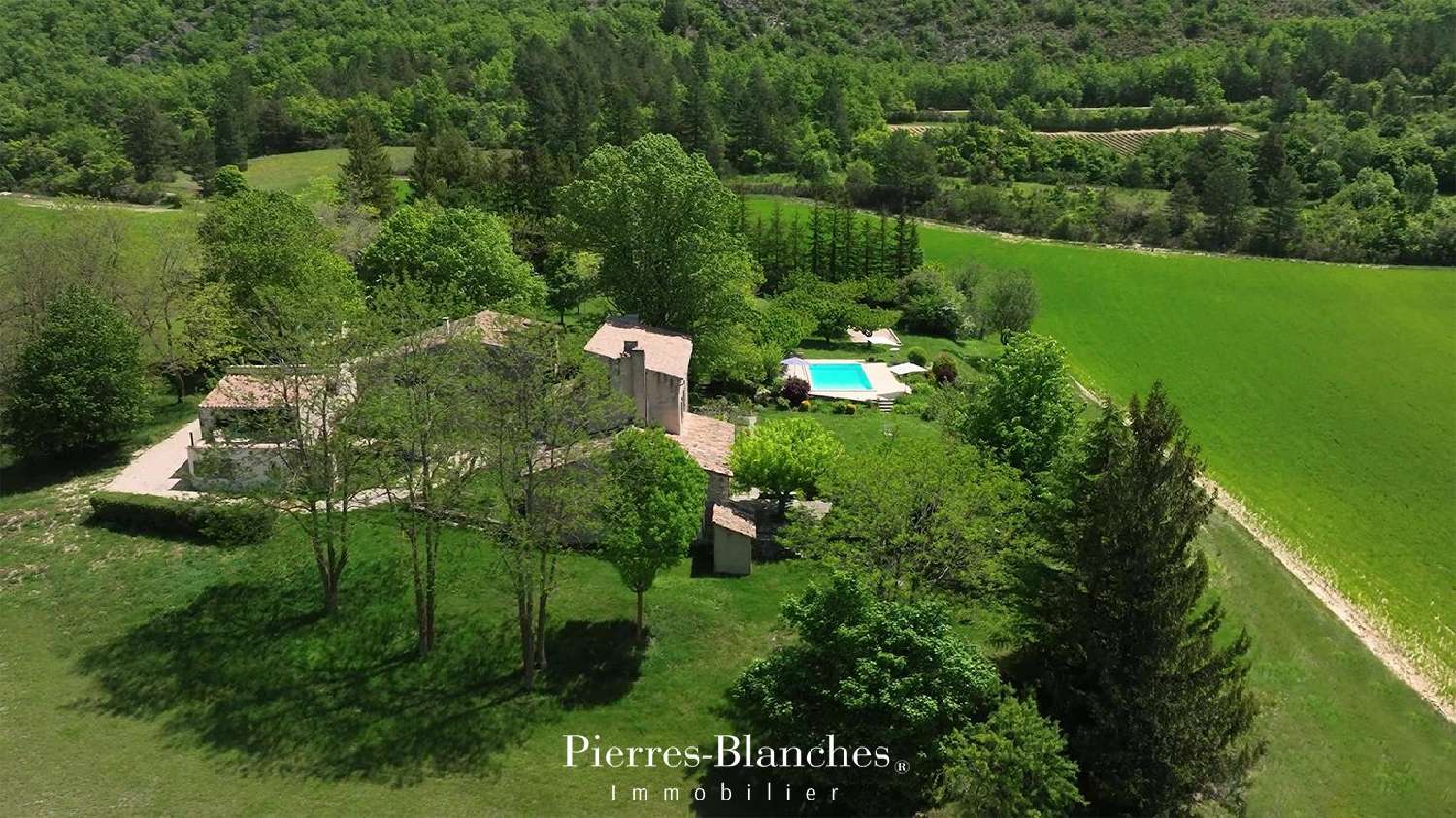  te koop landgoed Brantes Vaucluse 1