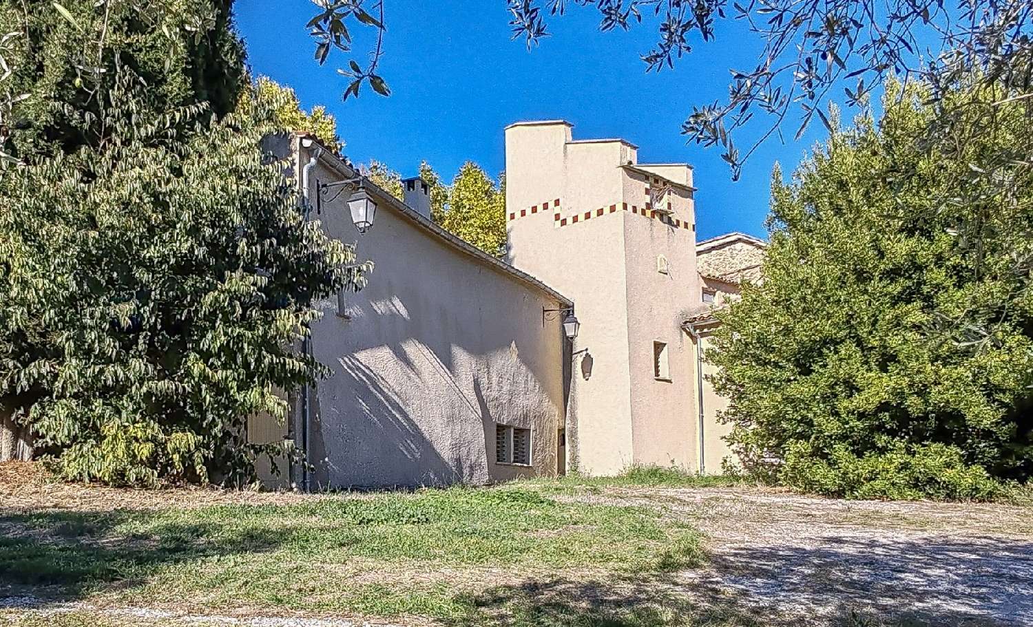 for sale estate Forcalquier Alpes-de-Haute-Provence 1