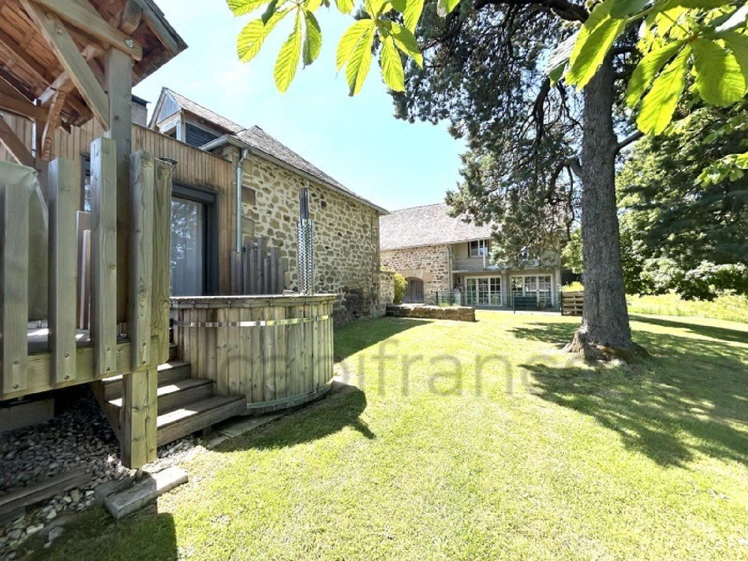  te koop landgoed Lanteuil Corrèze 2