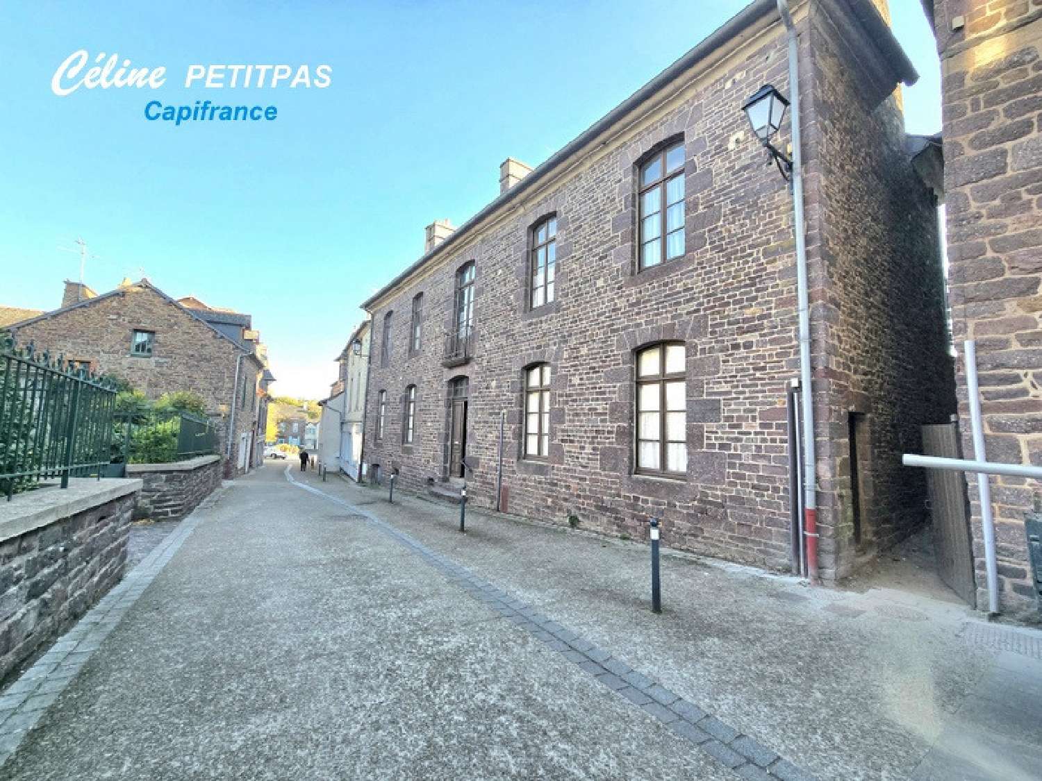  for sale estate Montfort-sur-Meu Ille-et-Vilaine 1