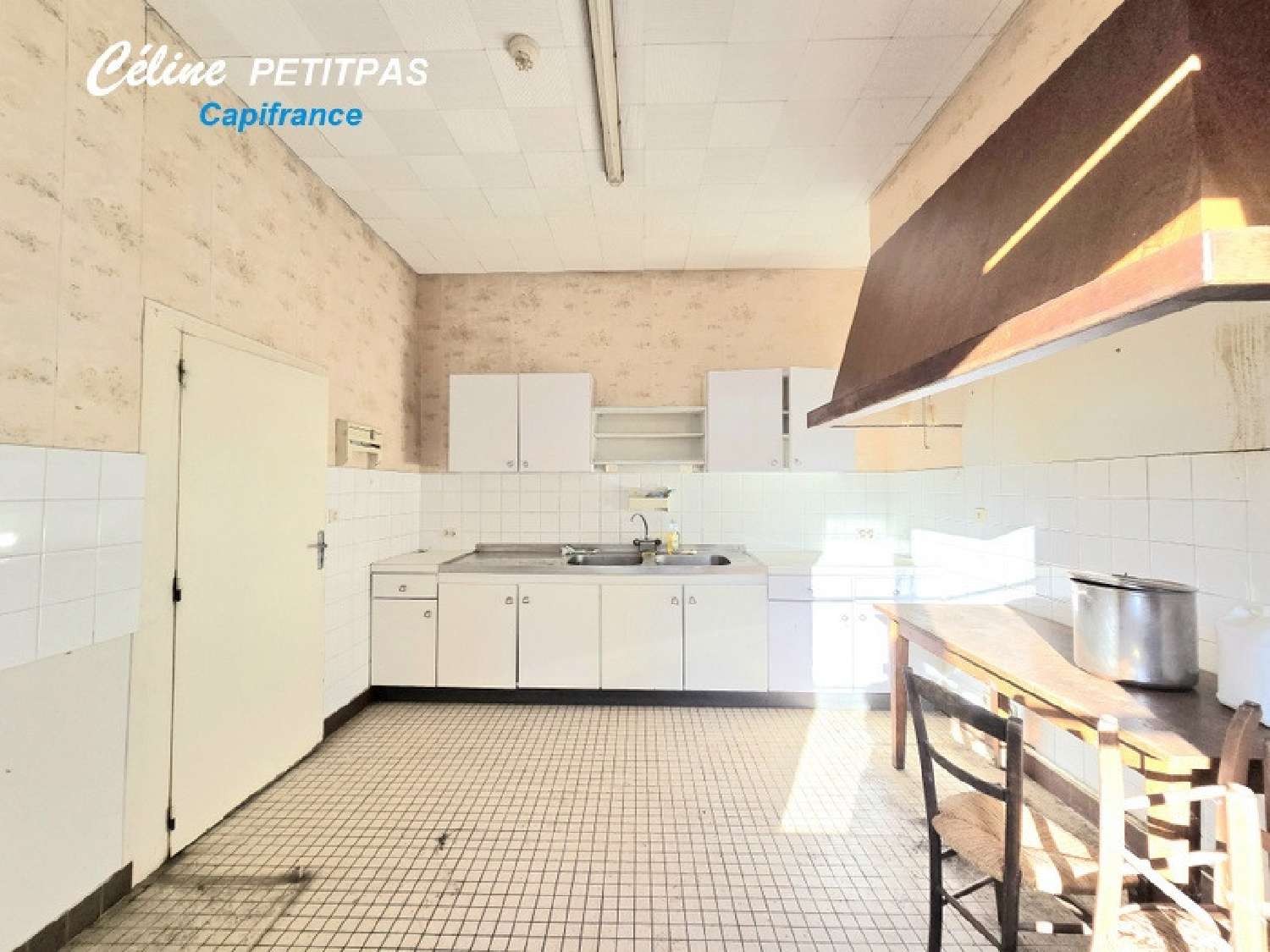  for sale estate Montfort-sur-Meu Ille-et-Vilaine 5