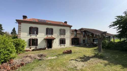 Chelle-Debat Hautes-Pyrénées farm foto 7208192