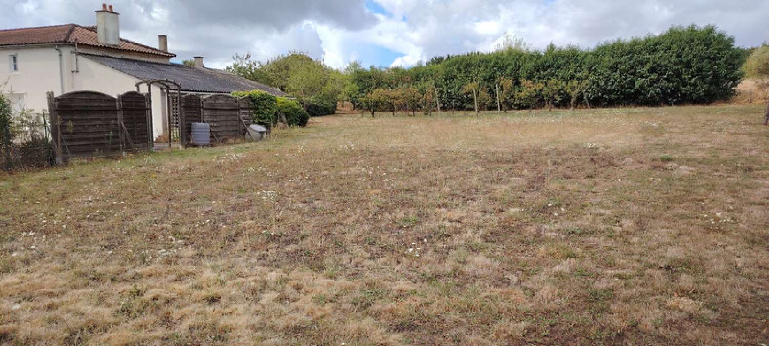 te koop boerderij Louin Deux-Sèvres 2