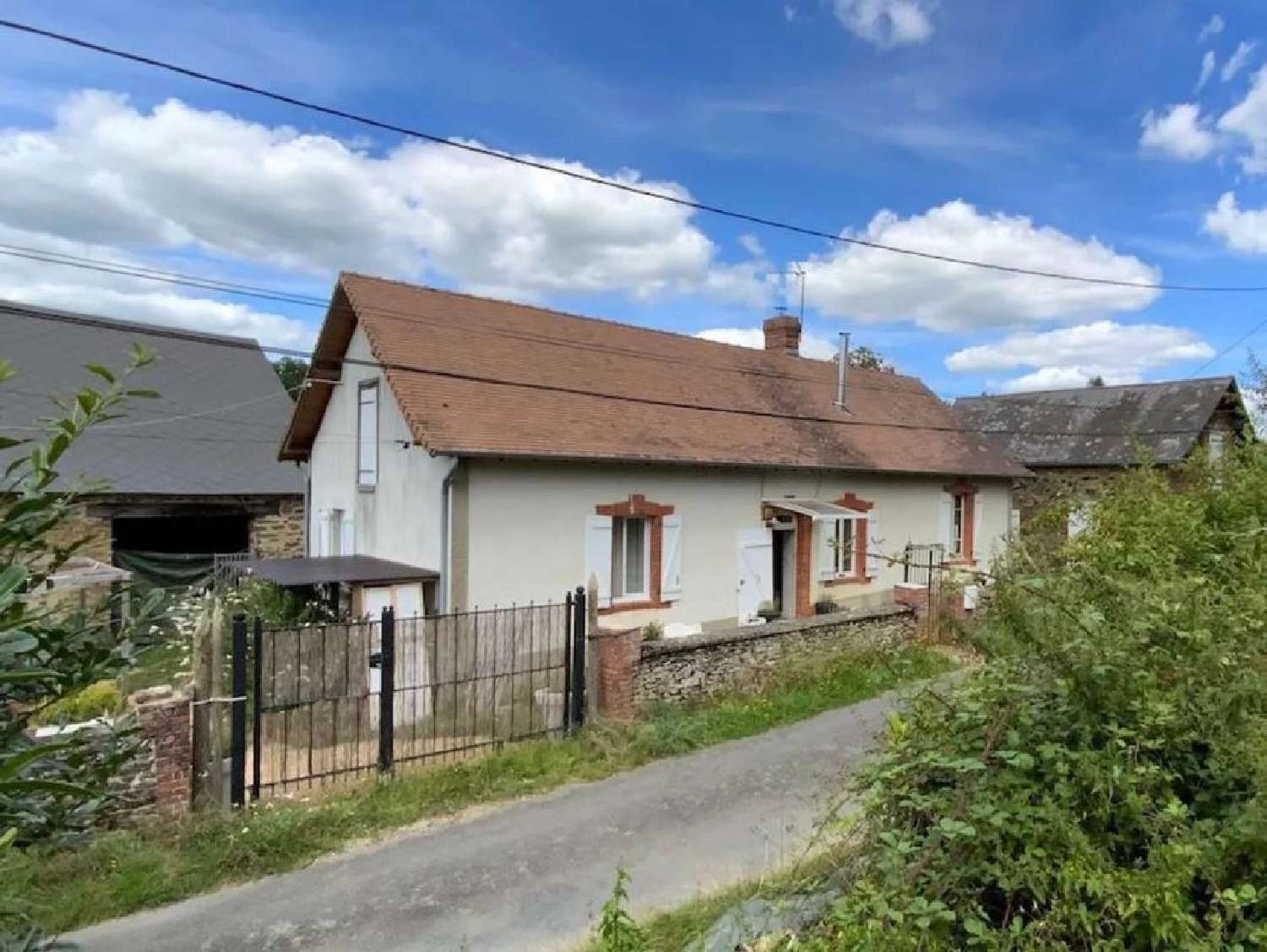  te koop boerderij Lubersac Corrèze 1