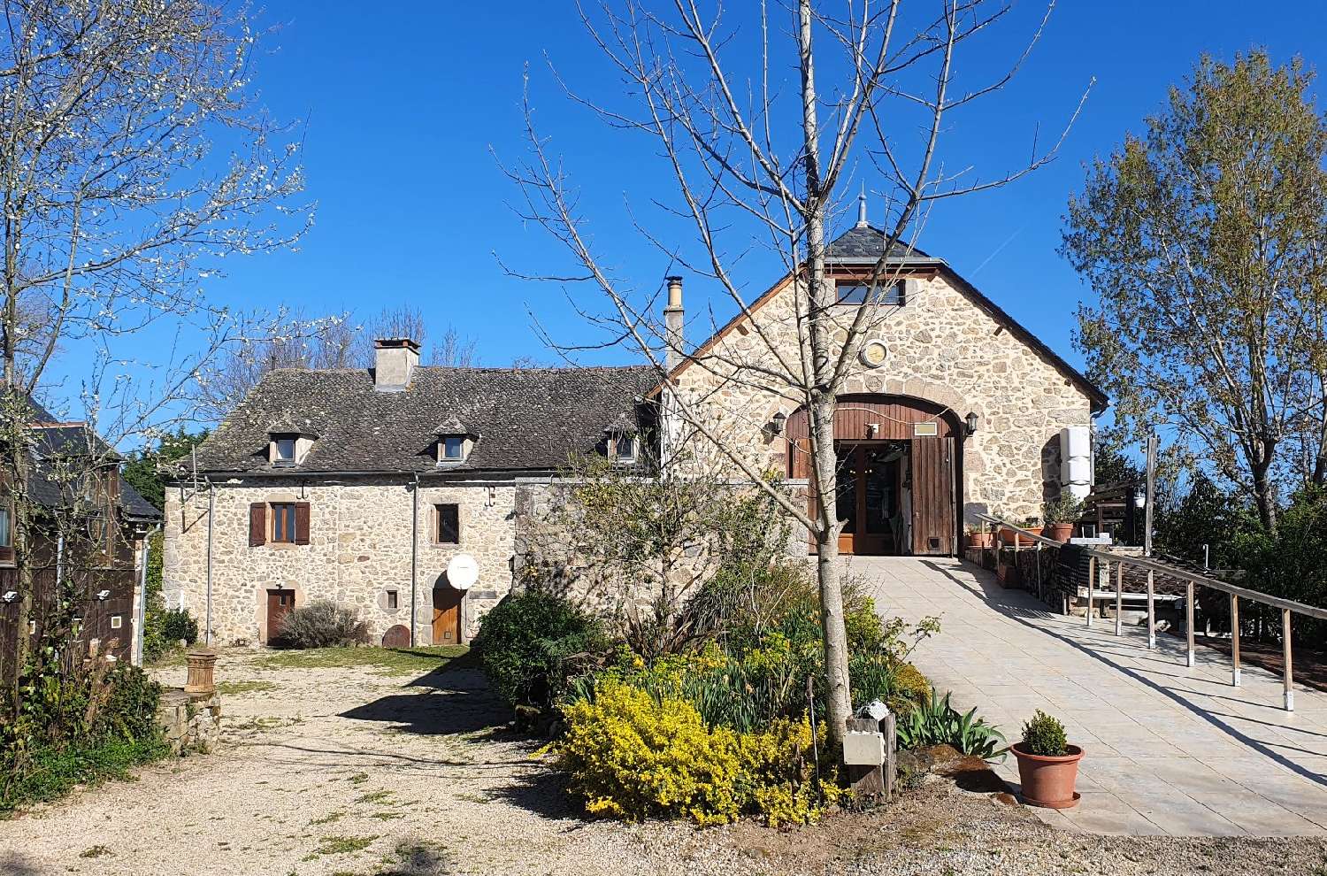  en venta casa rústica Morlhon-le-Haut Aveyron 1