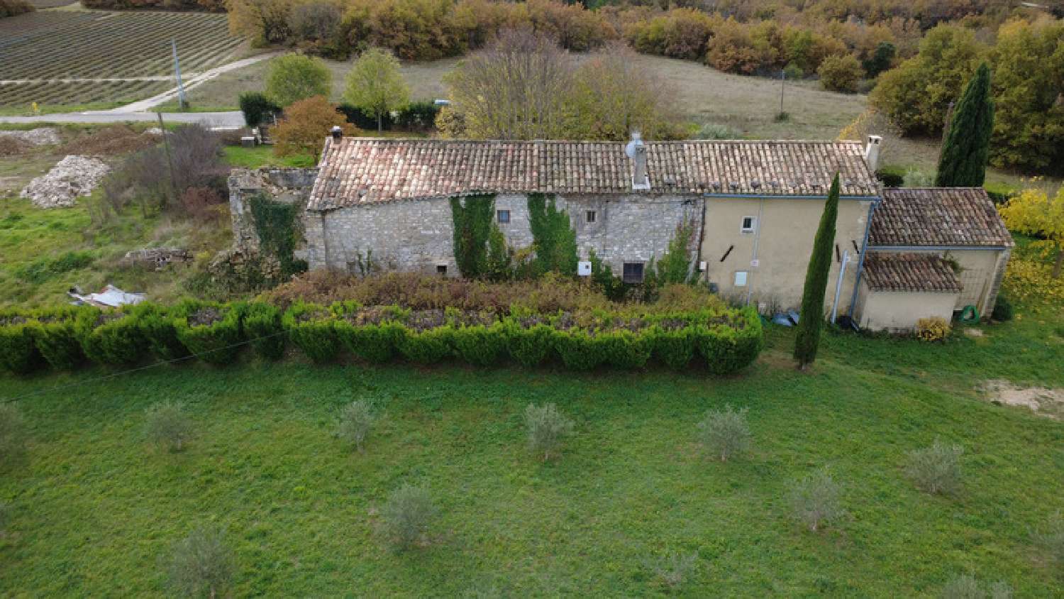  for sale farm Murs Vaucluse 7