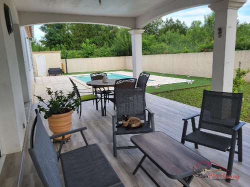 Saint-Hilaire-de-Brethmas Gard farm foto 7215317