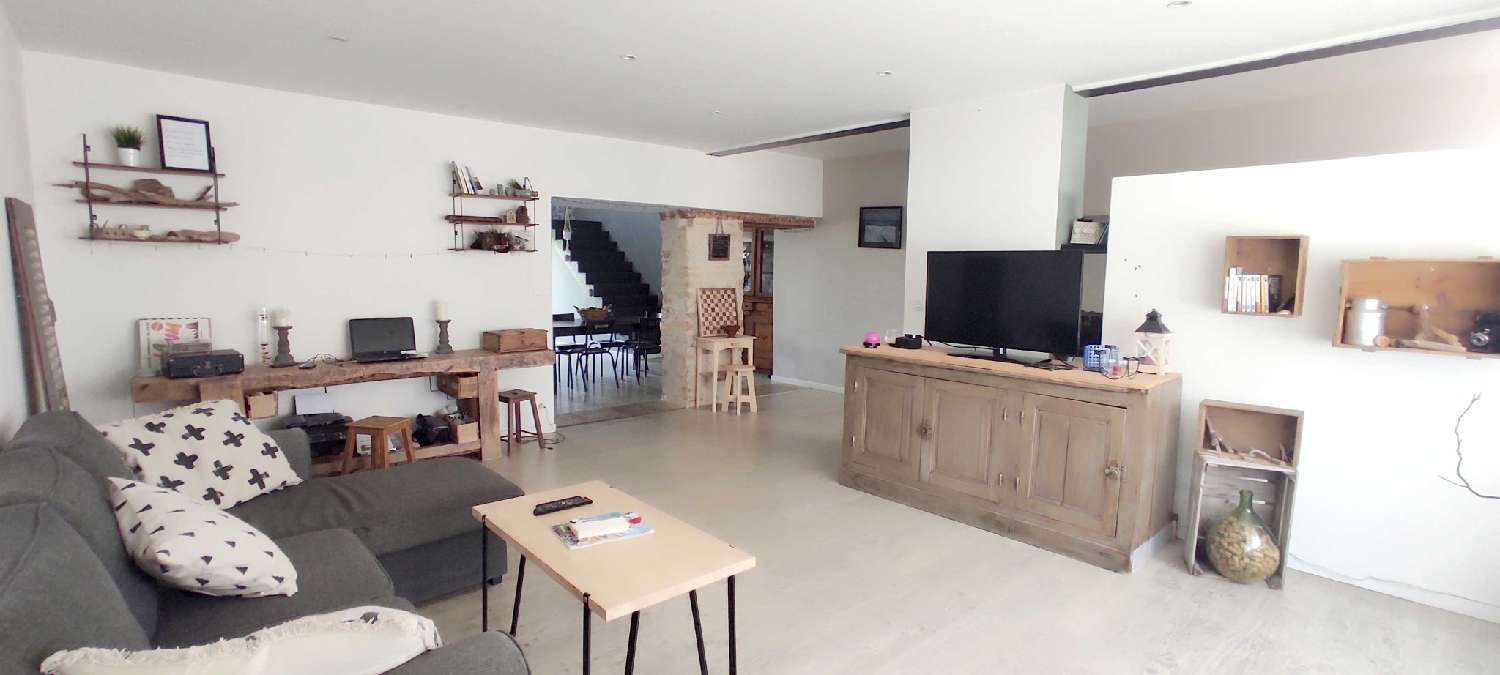  te koop huis Arbent Ain 3