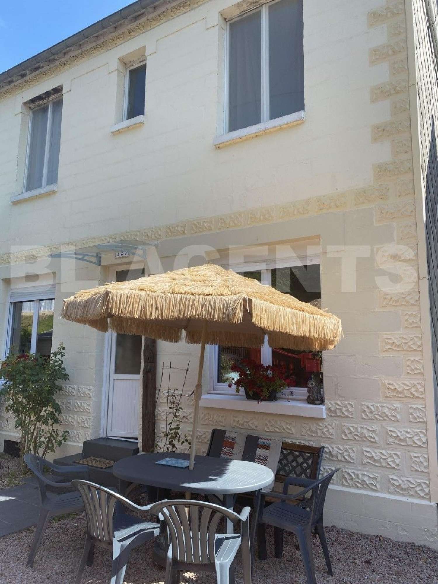 à vendre maison Arques-la-Bataille Seine-Maritime 1